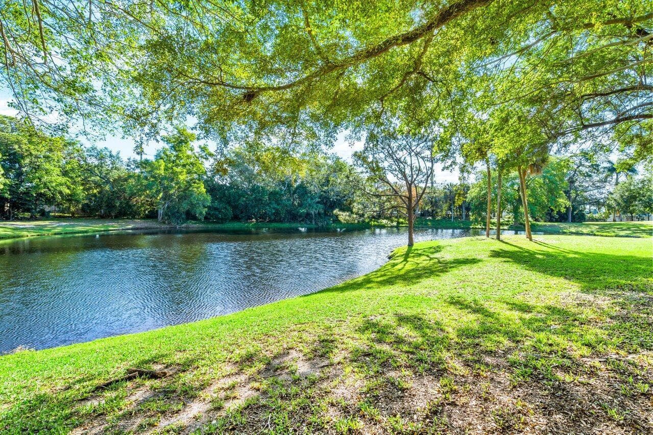 5087 Oakhill Lane, Delray Beach, FL 33484 — photo 9 of 52