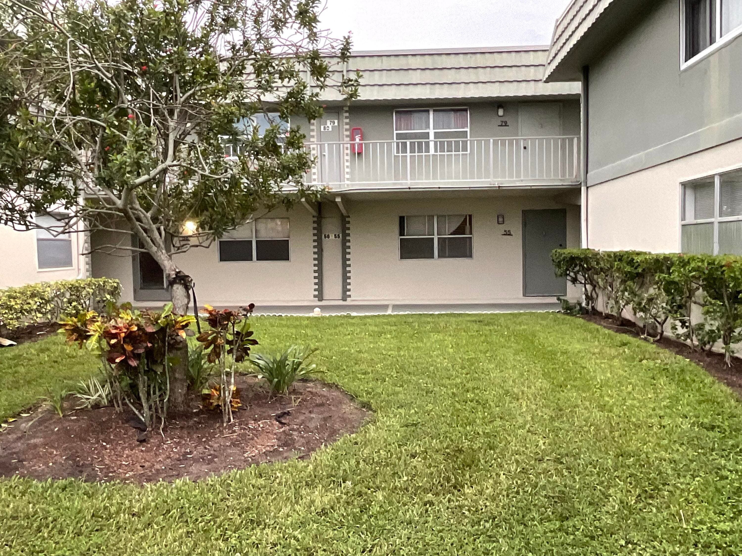 679 Saxony Way, Delray Beach, FL 33446 — photo 2 of 15