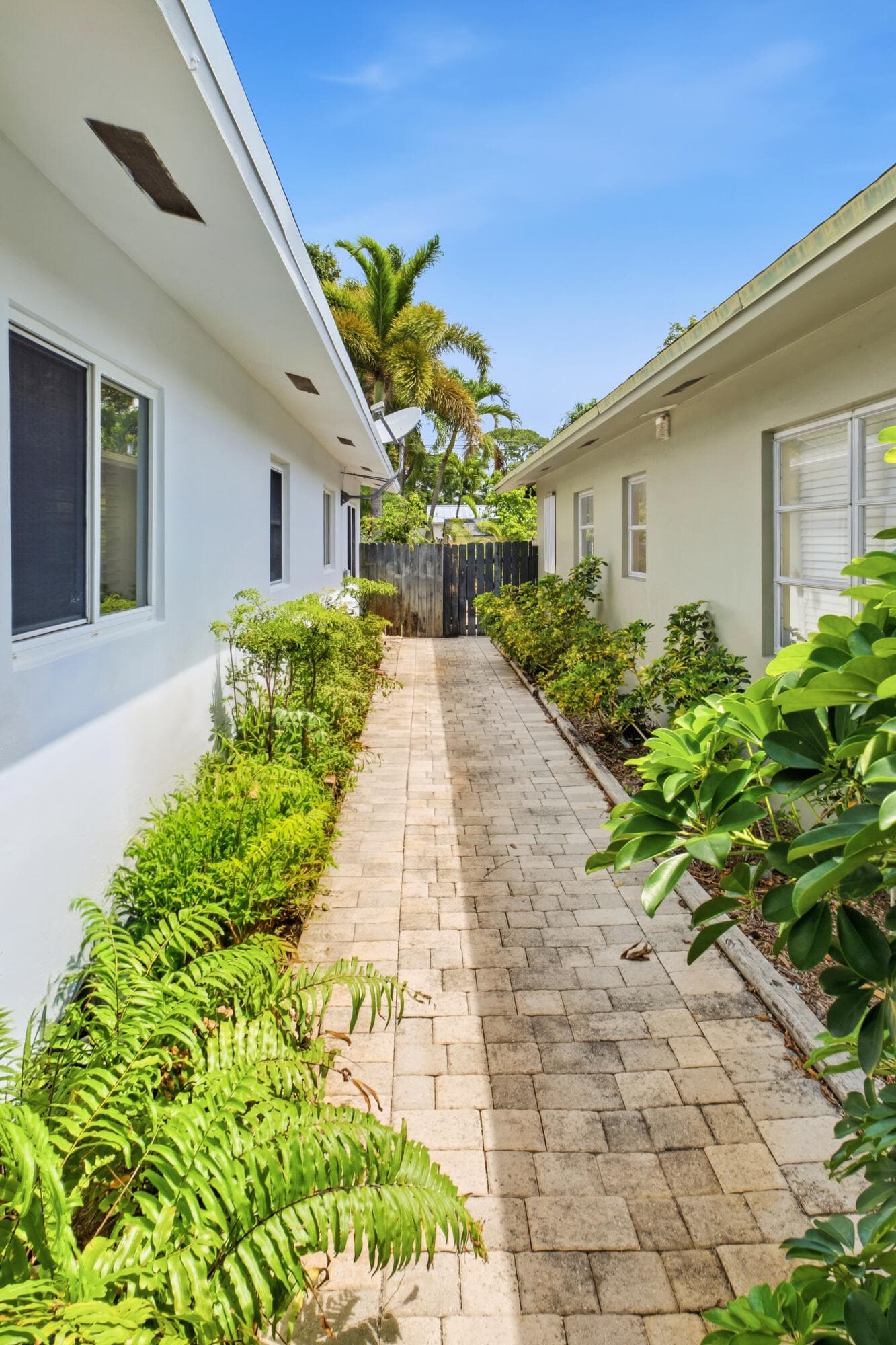 735 NE 34th Court, Oakland Park, FL 33334 — photo 13 of 16