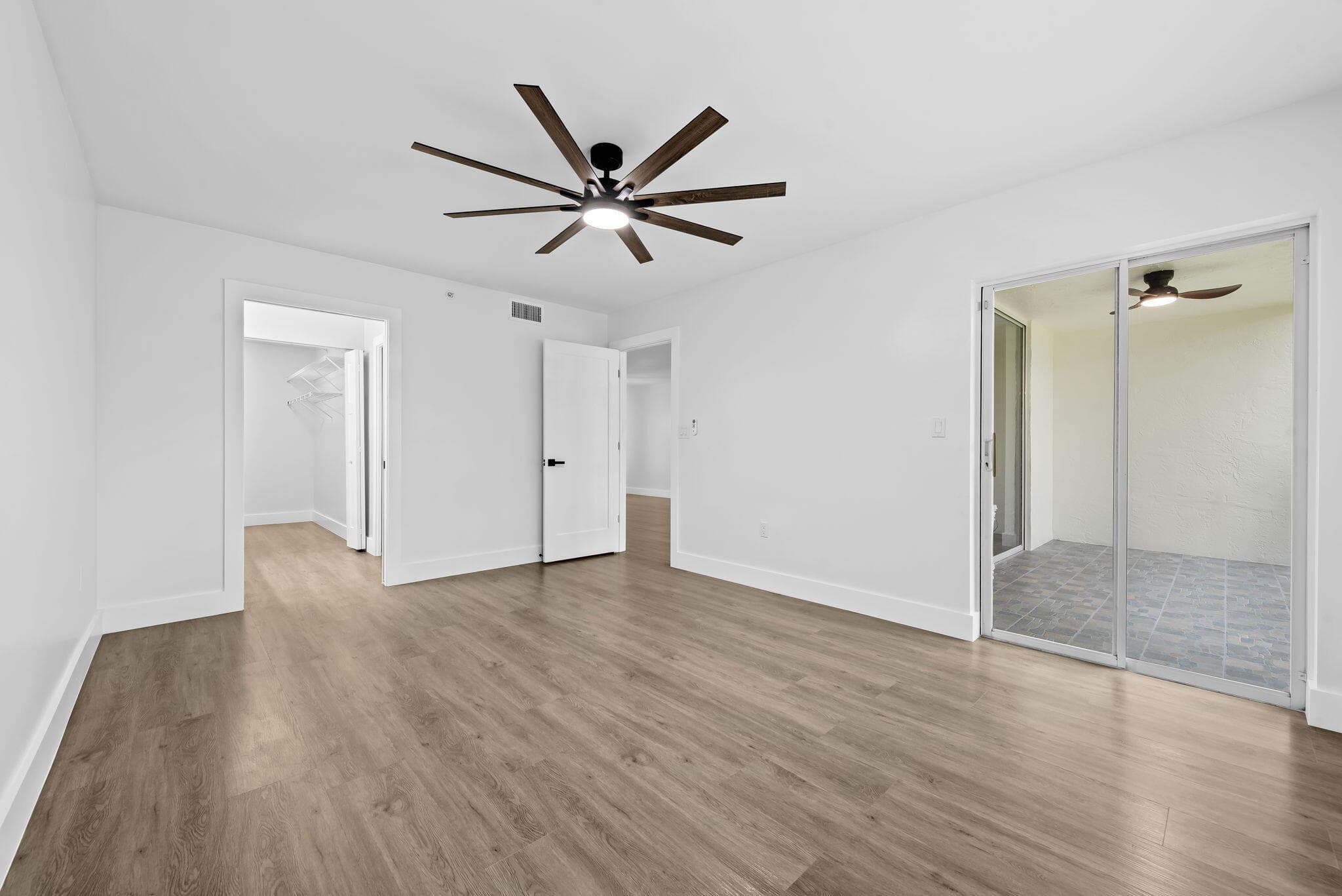 4734 E Lucerne Lakes Blvd E 303, Lake Worth, FL 33467 — photo 5 of 19