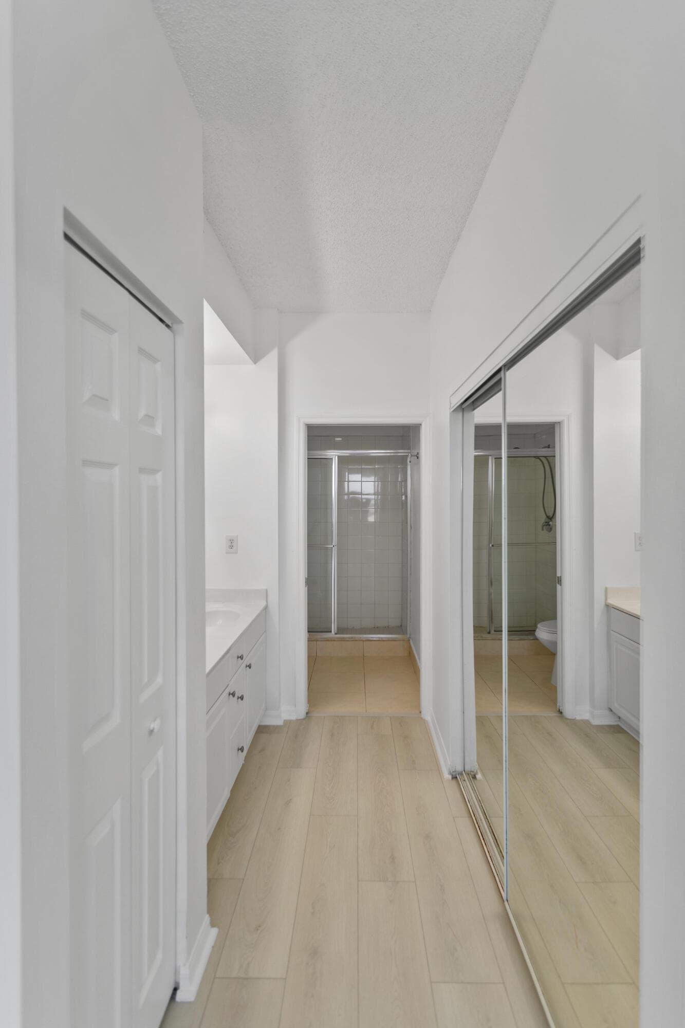 27 Royal Palm Way 503, Boca Raton, FL 33432 — photo 18 of 37