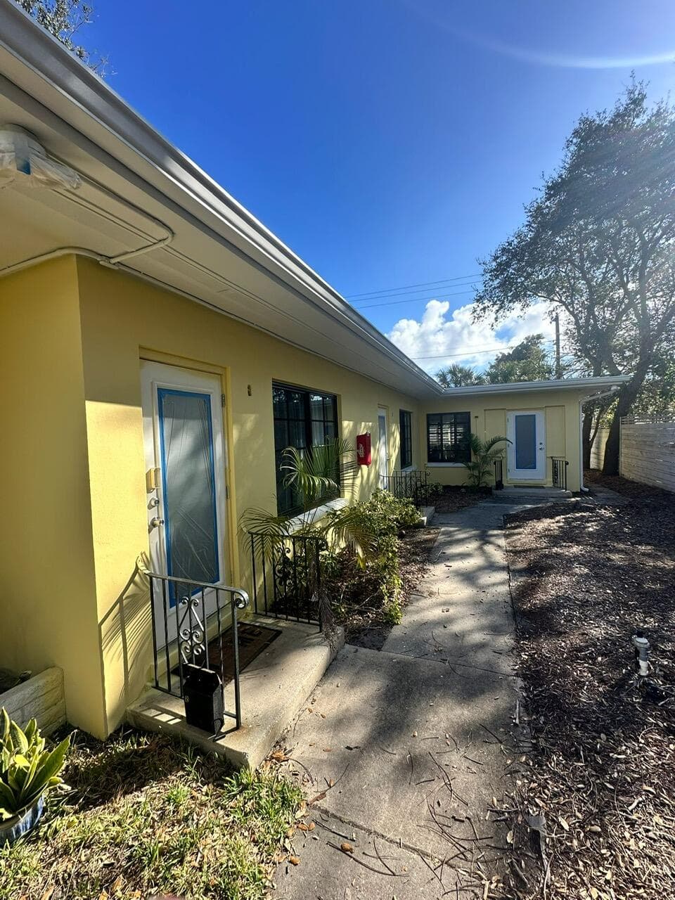 214 S Palmway, Lake Worth Beach, FL 33460 — photo 2 of 10