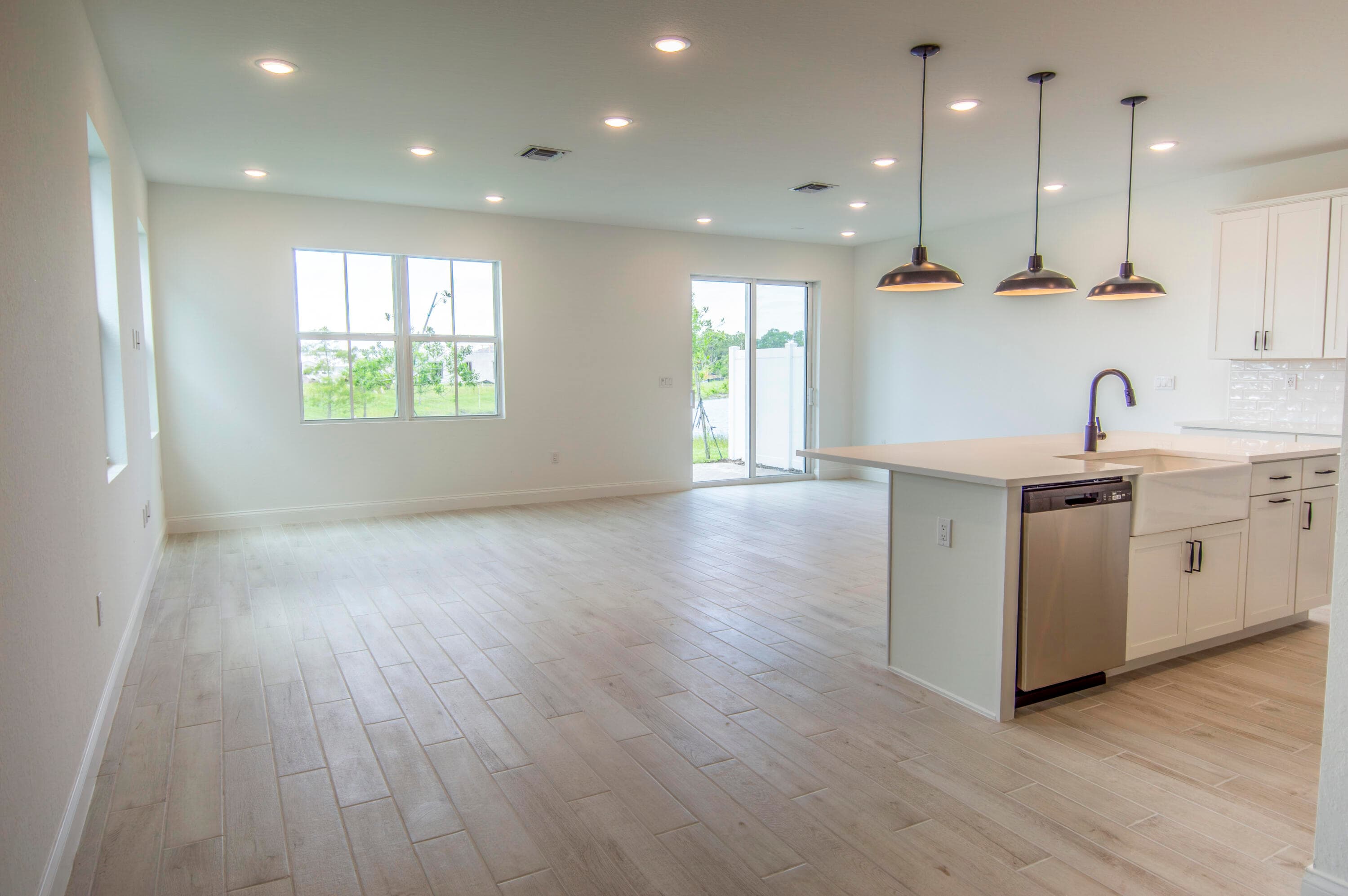 171 SE Birch Terrace, Stuart, FL 34997 — photo 8 of 39