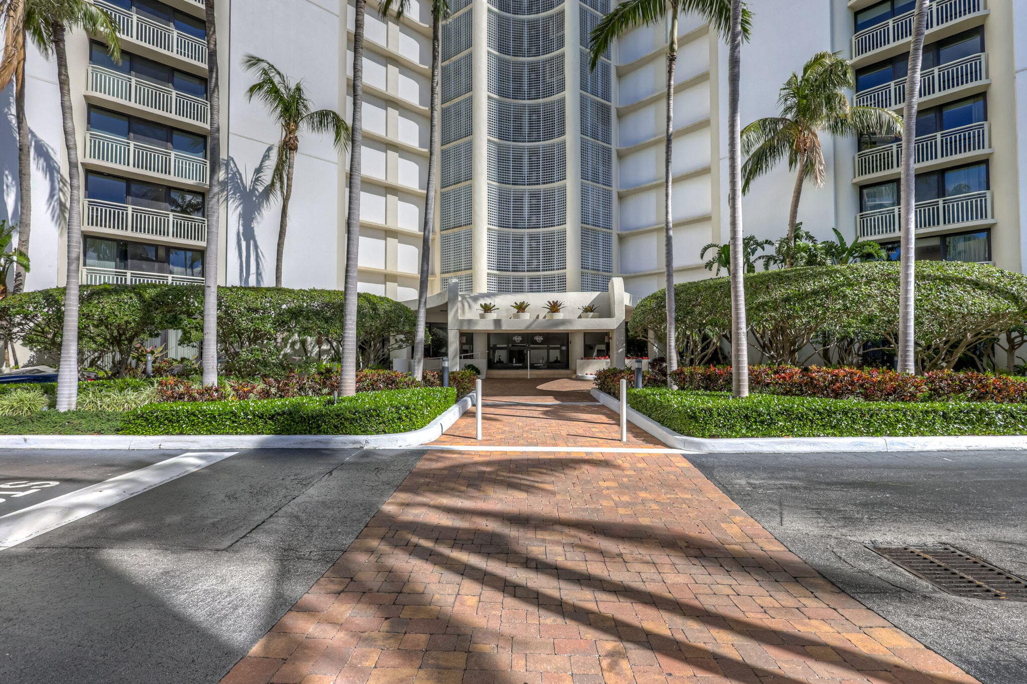 3000 N Ocean Avenue, Riviera Beach, FL 33404 — photo 42 of 93