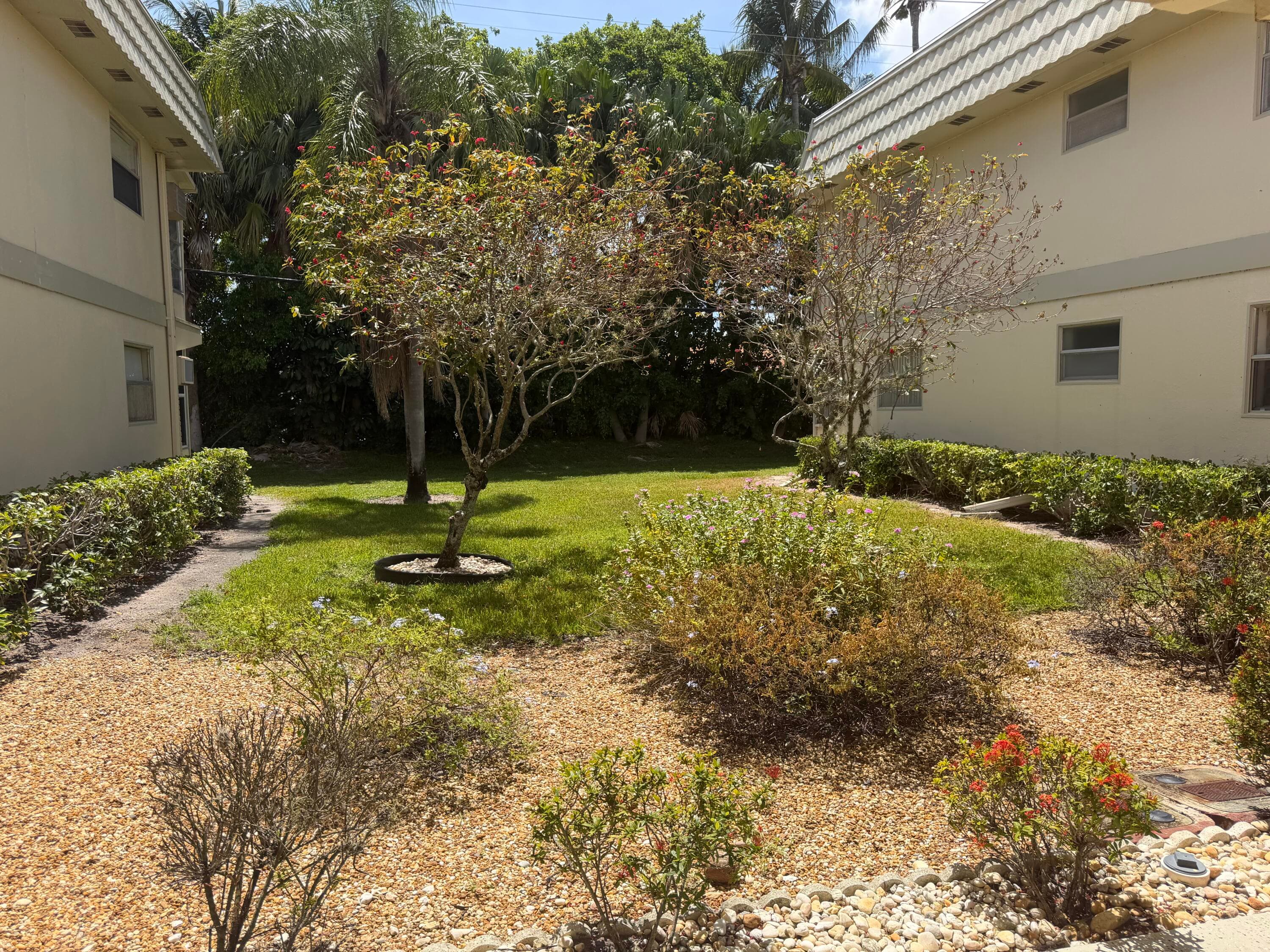679 Saxony Way, Delray Beach, FL 33446 — photo 13 of 15