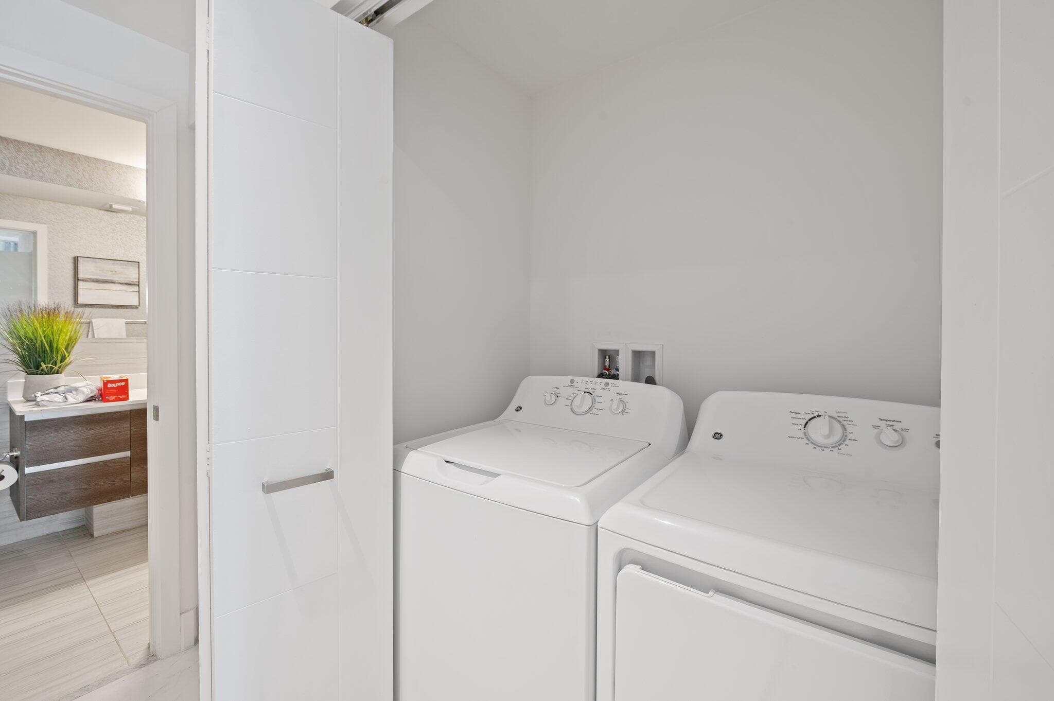 301 Altara Avenue 718, Coral Gables, FL 33146 — photo 12 of 23