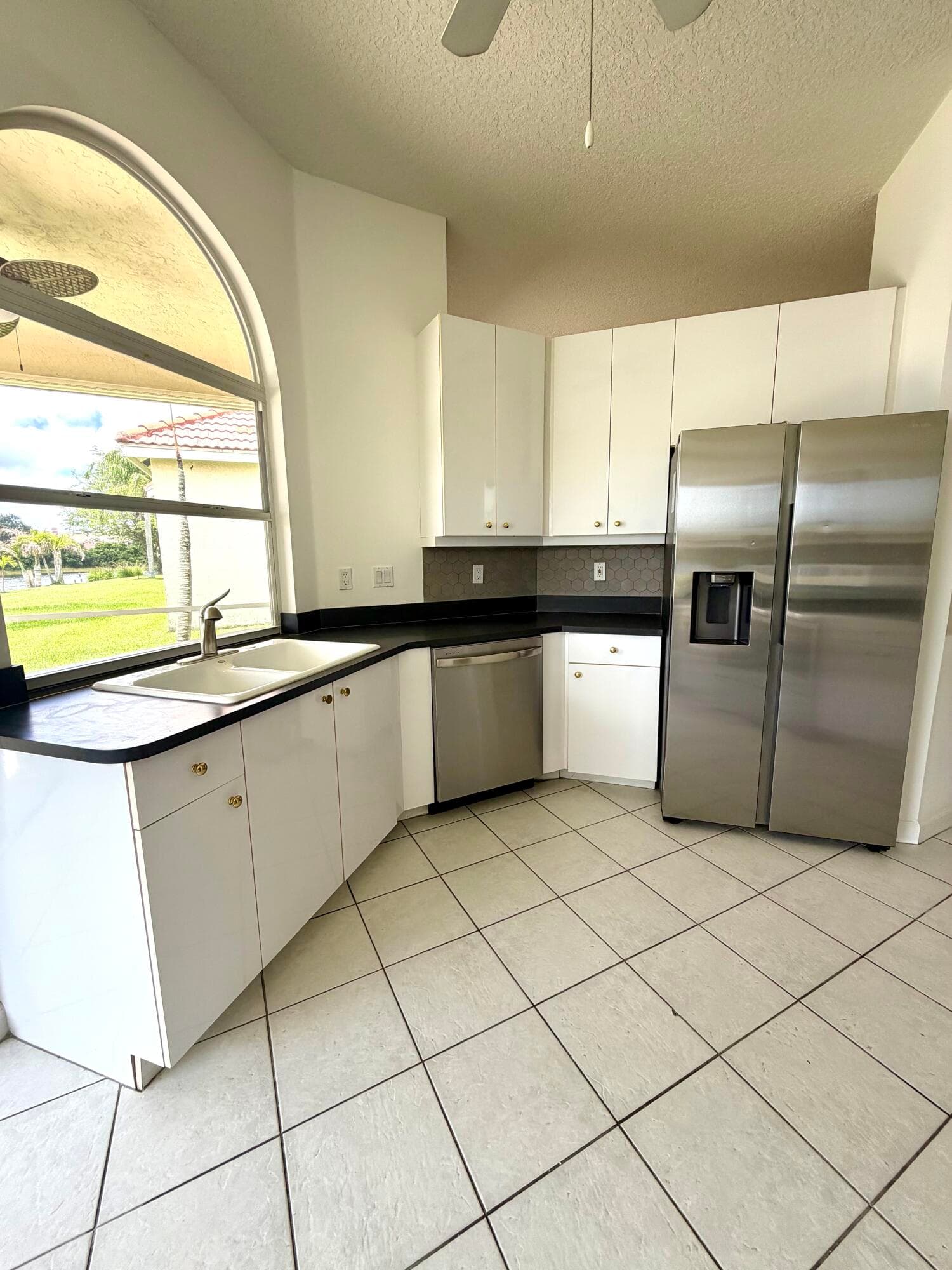 702 SW Aruba, Port St. Lucie, FL 34986 — photo 10 of 26