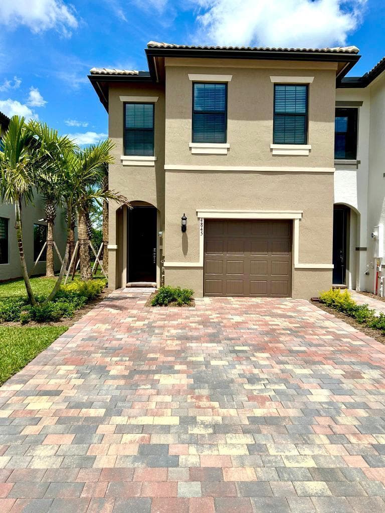 4845 Chantilly Road, Lake Worth, FL 33467 — photo 1 of 13