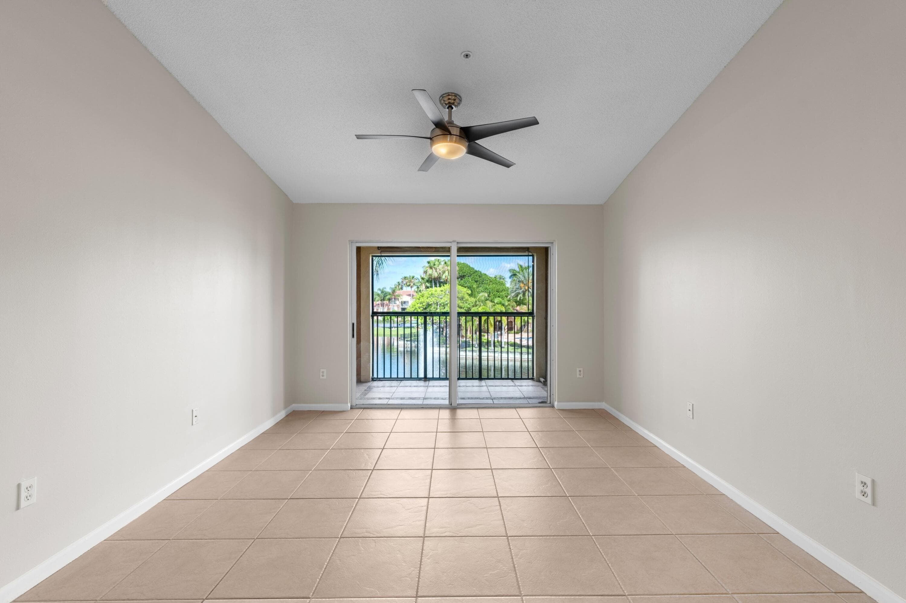 4828 N State Road 7 8306, Coconut Creek, FL 33073 — photo 7 of 23