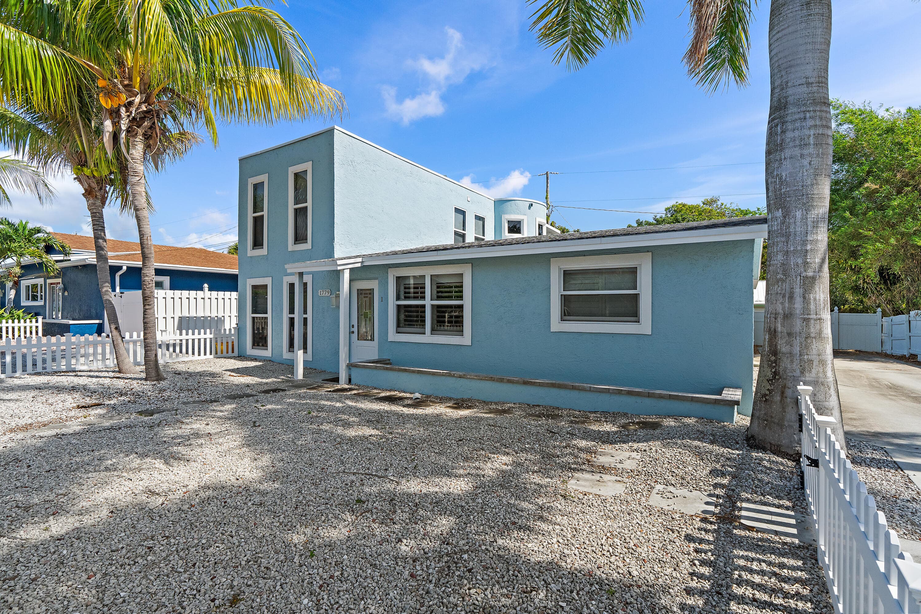 1779 Len Drive 1, North Palm Beach, FL 33408 — photo 8 of 31