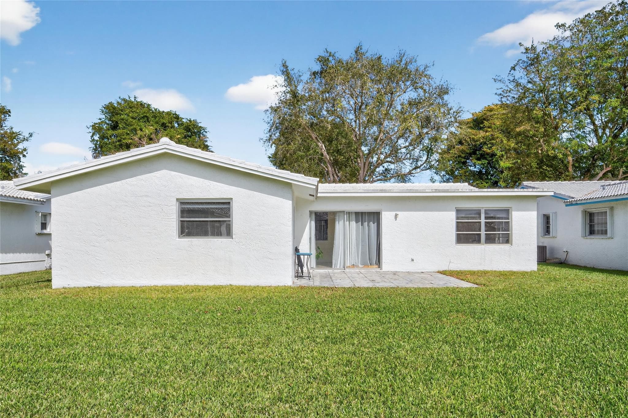8950 NW 13th Street, Plantation, FL 33322 — photo 4 of 38