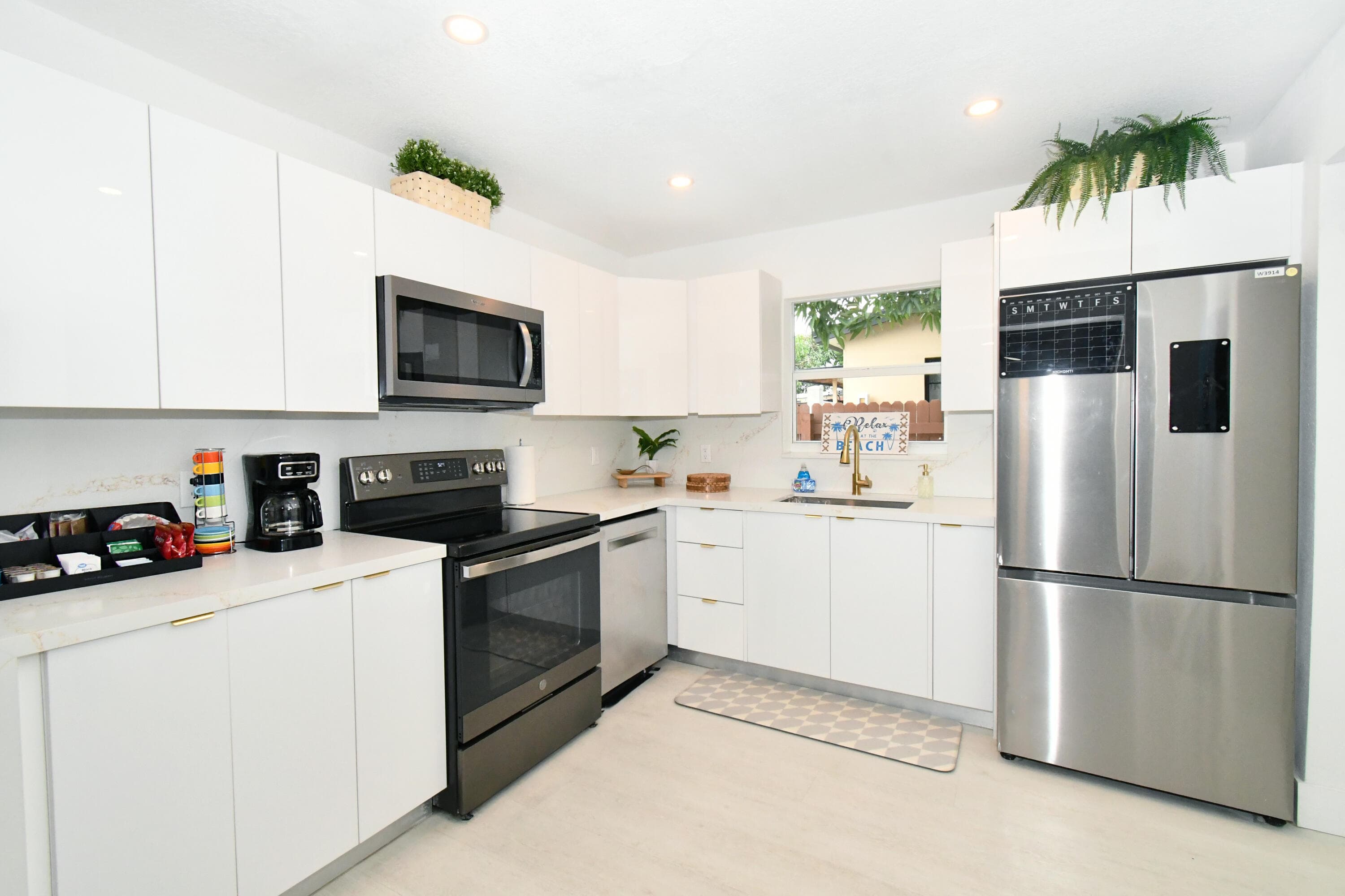 813 SW 3rd Court, Delray Beach, FL 33444 — photo 15 of 25
