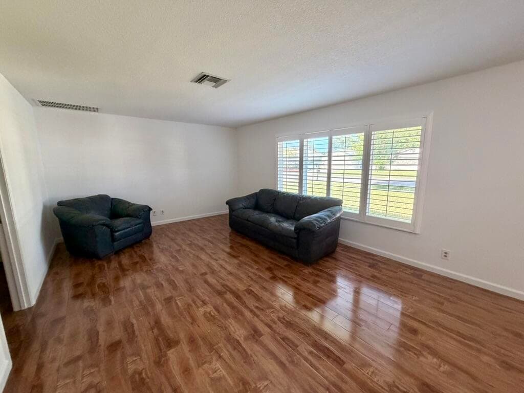 147 Sunflower Circle, Royal Palm Beach, FL 33411 — photo 5 of 37