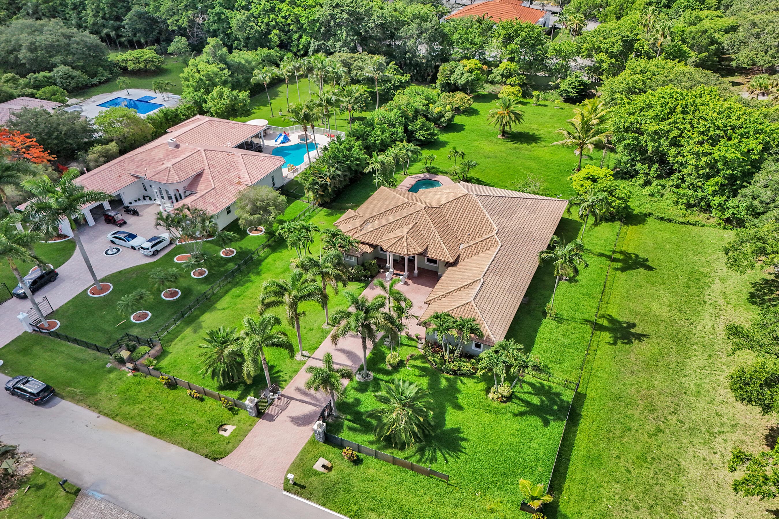 12360 NW 18th Street, Plantation, FL 33323 — photo 2 of 37