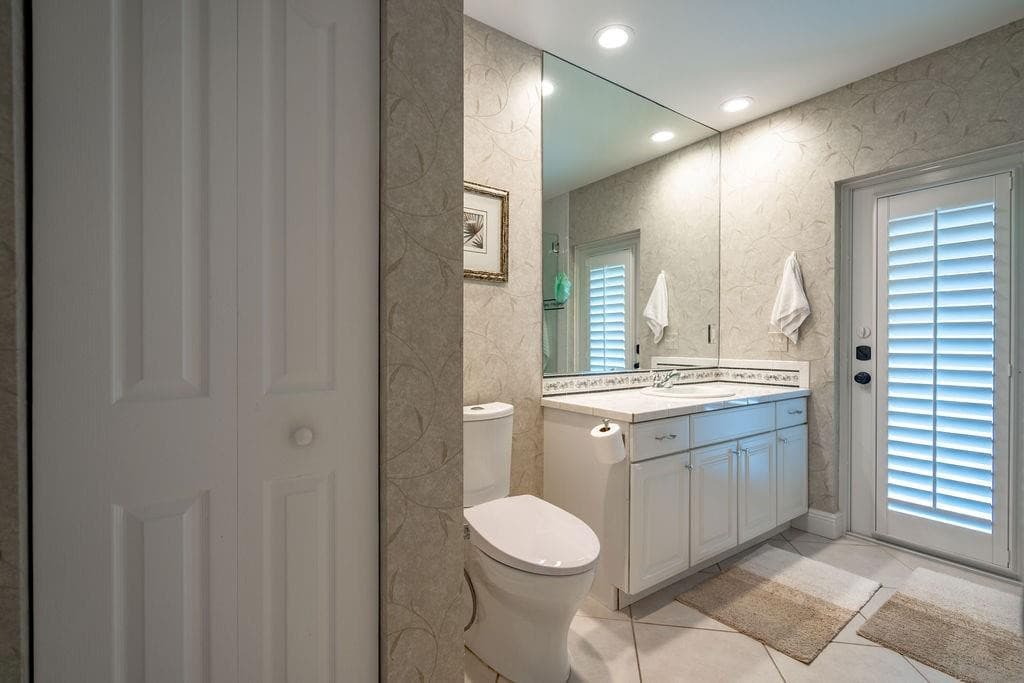 2317 NE 28th Court, Lighthouse Point, FL 33064 — photo 27 of 49