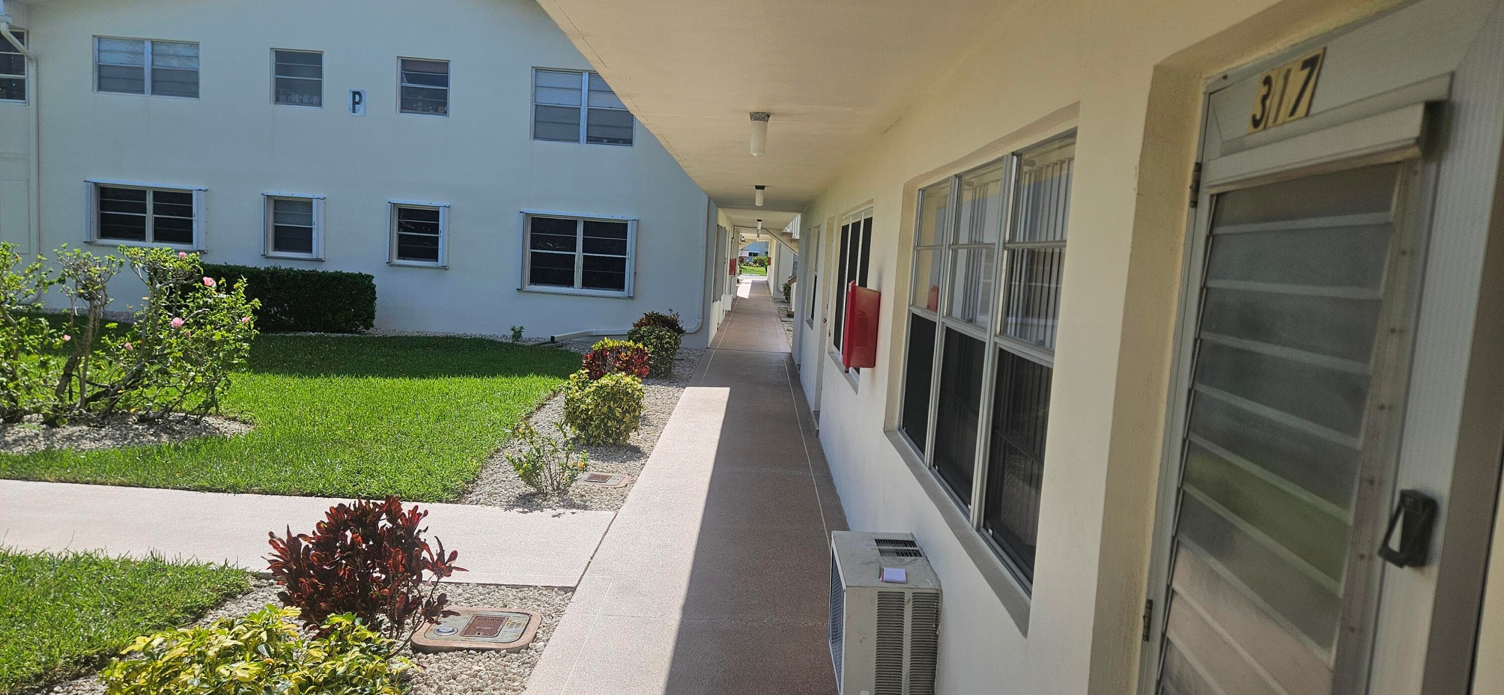 317 Northampton P, West Palm Beach, FL 33417 — photo 2 of 24