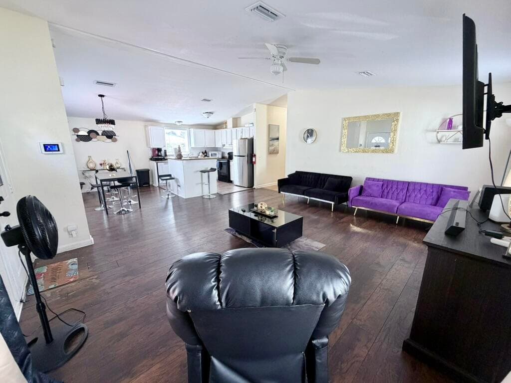 716 21st Street, West Palm Beach, FL 33407 — photo 5 of 29