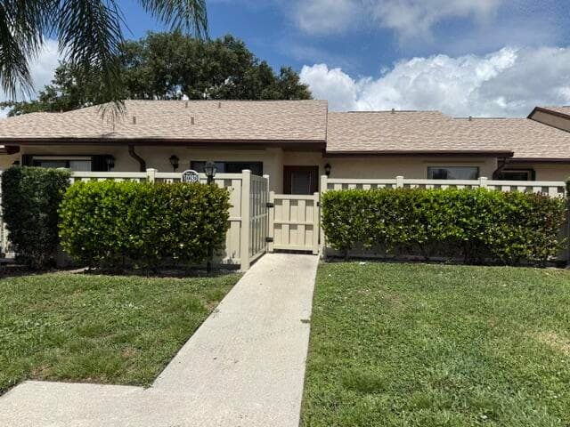 1028 Green Pine Boulevard D, West Palm Beach, FL 33409 — photo