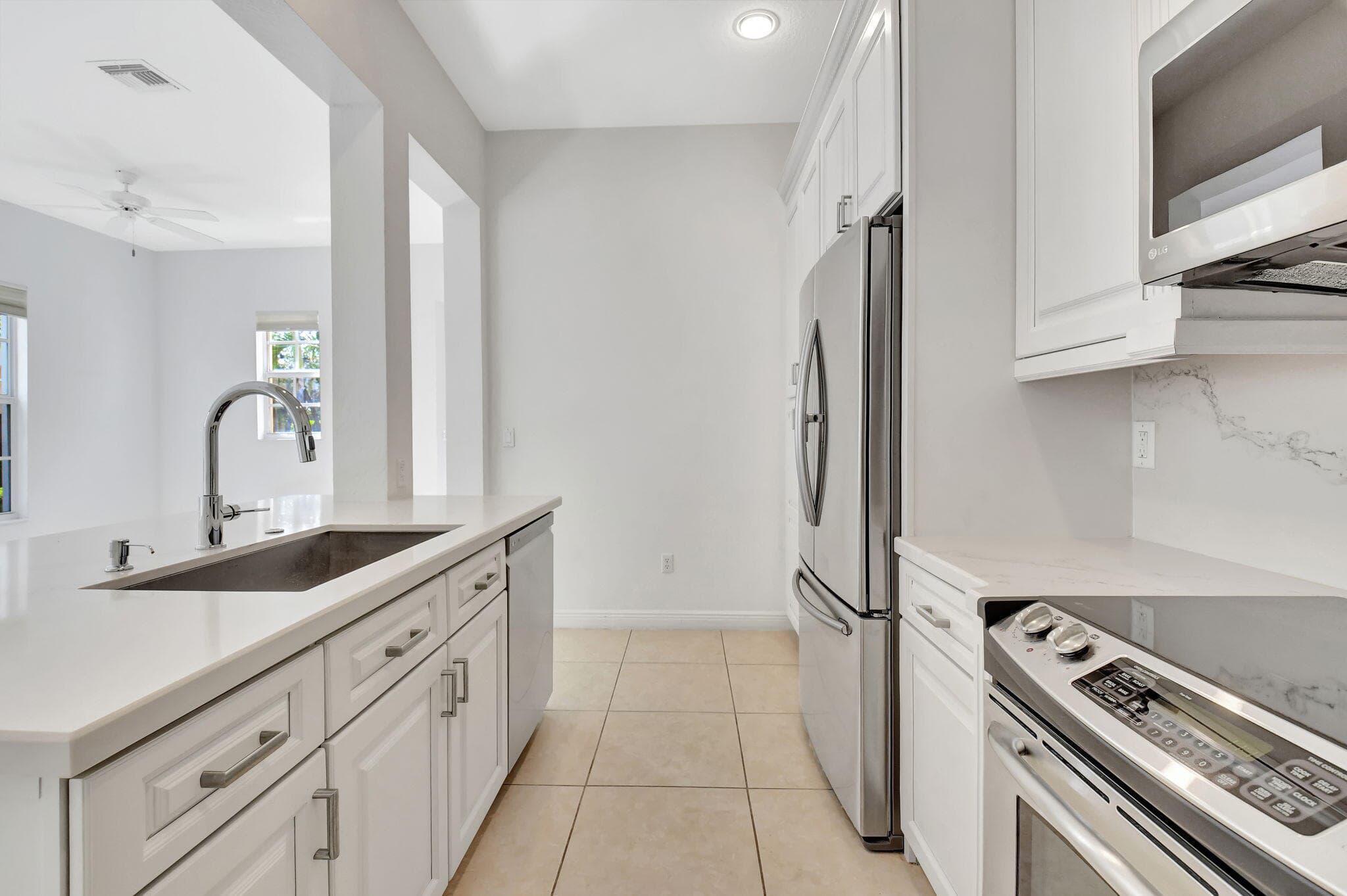 838 NW 83rd Lane, Boca Raton, FL 33487 — photo 19 of 69