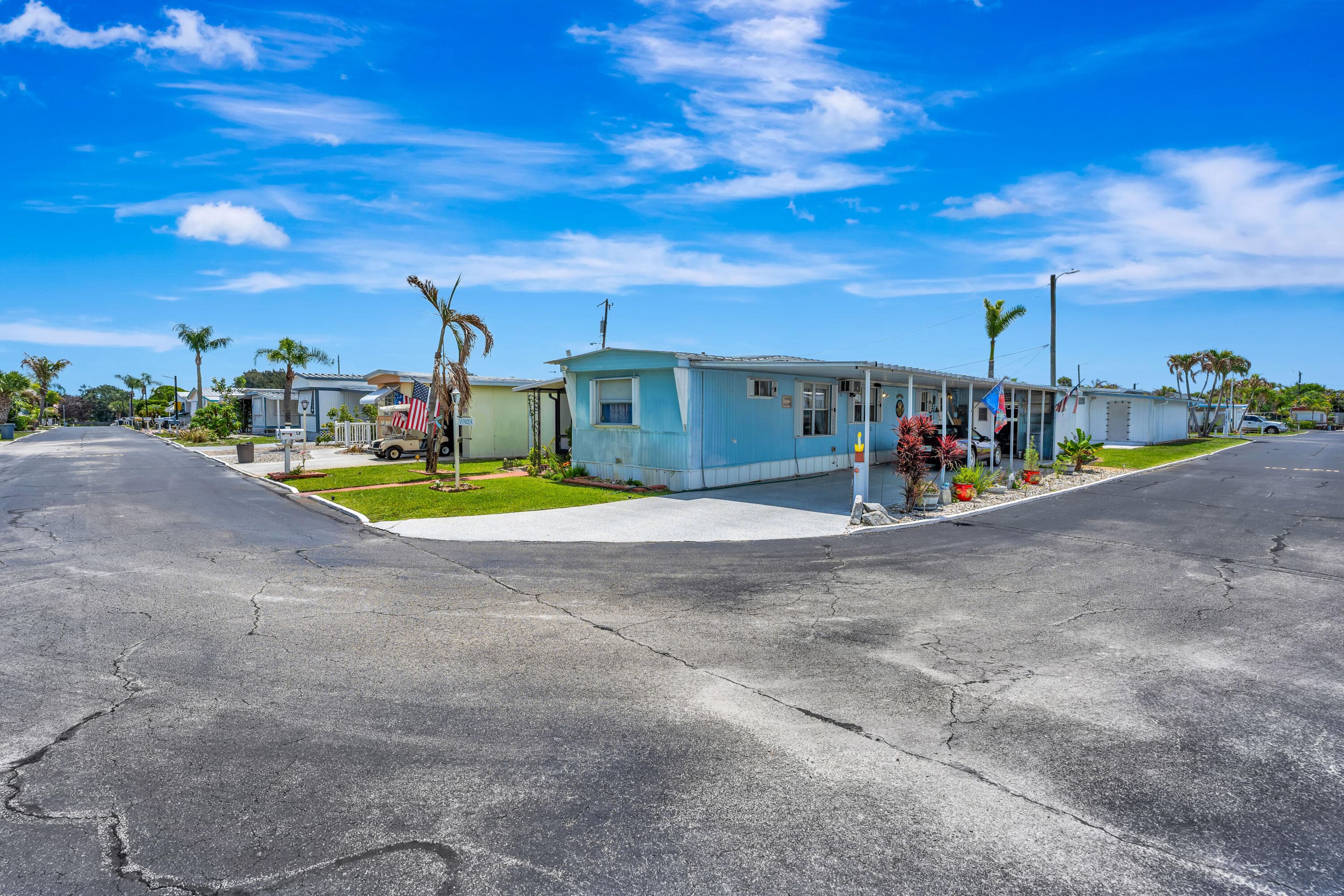10885 SE Federal Hwy 67 Highway, Hobe Sound, FL 33455 — photo 3 of 44
