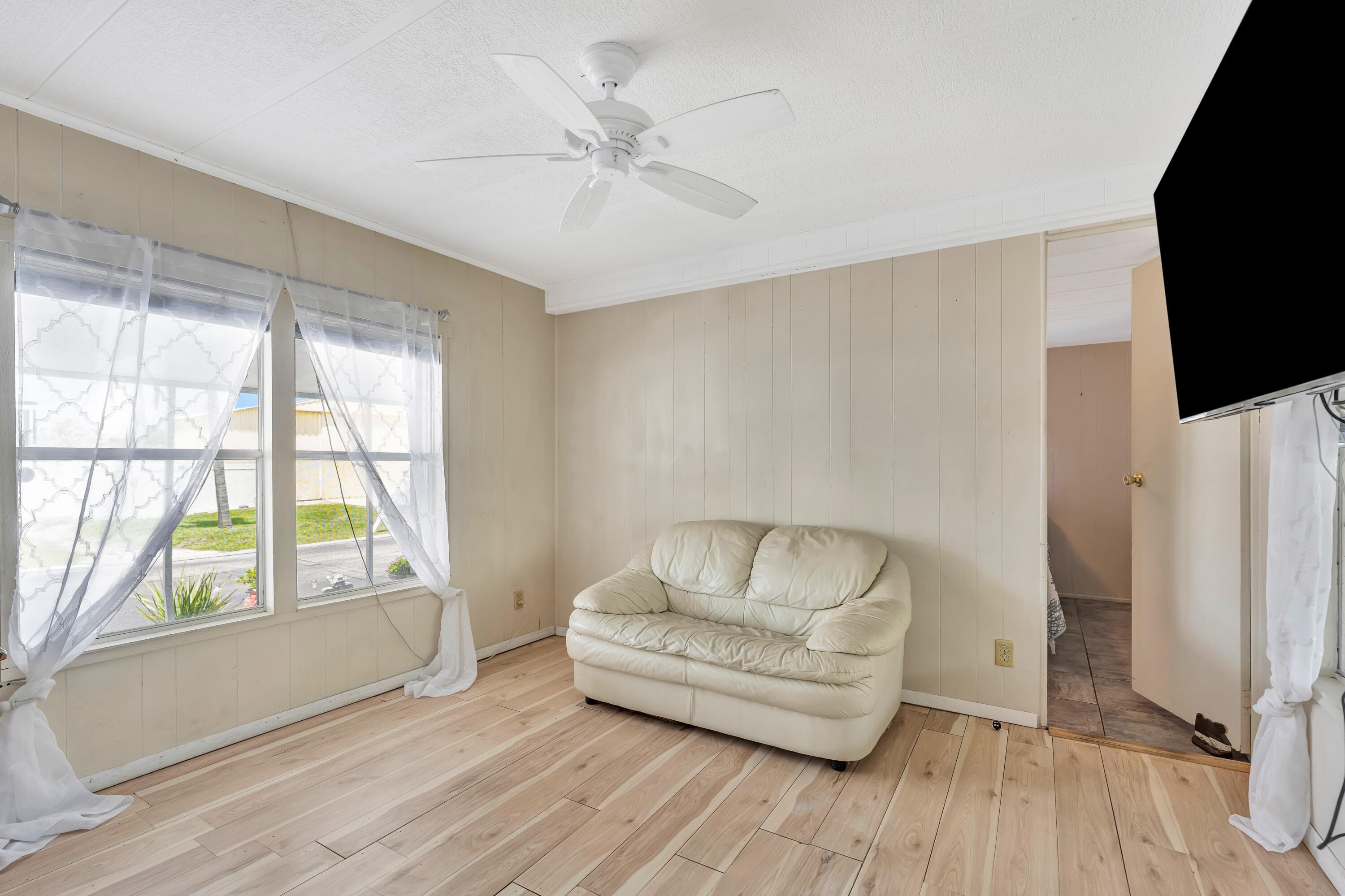 10885 SE Federal Hwy 67 Highway, Hobe Sound, FL 33455 — photo 19 of 44