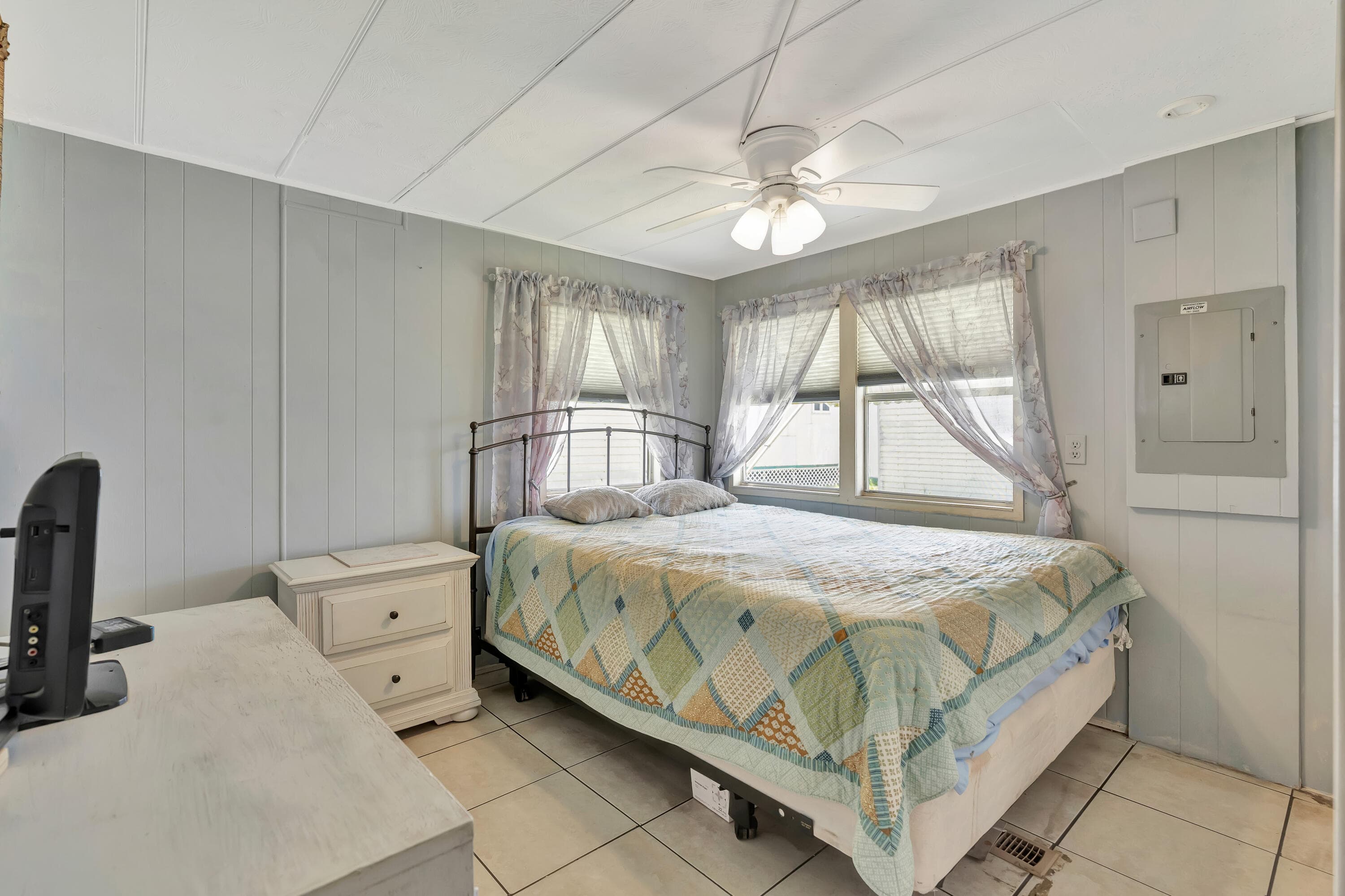 10885 SE Federal Hwy 67 Highway, Hobe Sound, FL 33455 — photo 36 of 44