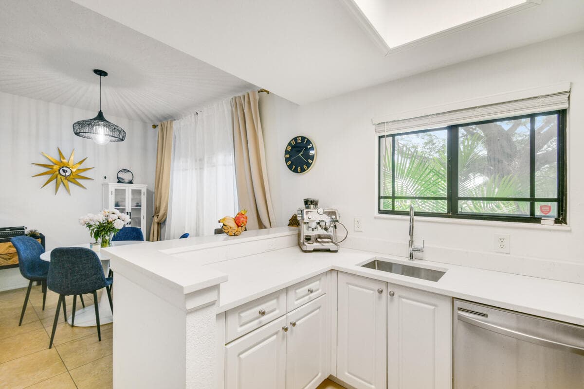 2916 Tuscany Court 104, Palm Beach Gardens, FL 33410 — photo 11 of 46