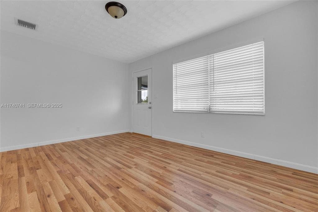 6340 Dawson Street, Hollywood, FL 33023 — photo 6 of 33