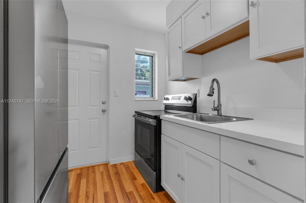 6340 Dawson Street, Hollywood, FL 33023 — photo 11 of 33