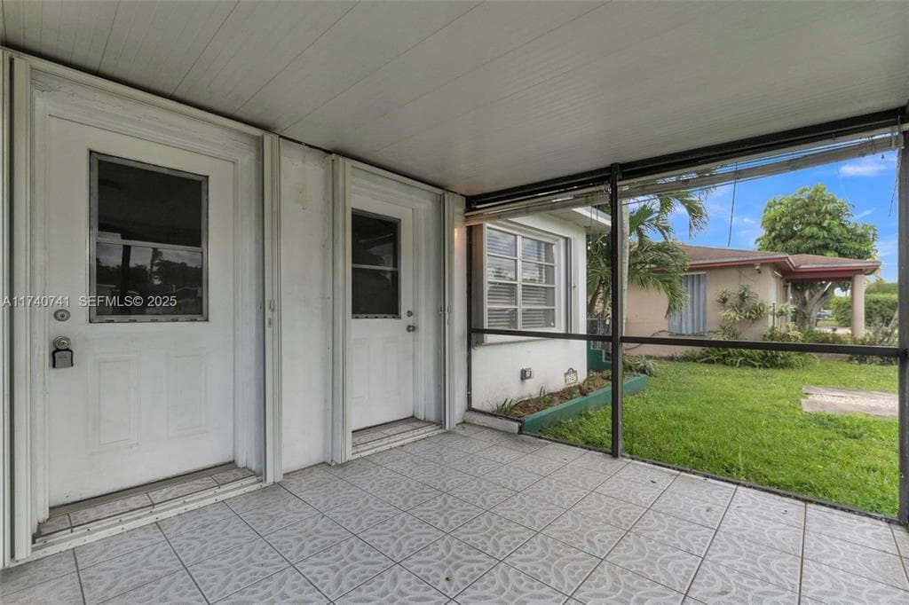 6340 Dawson Street, Hollywood, FL 33023 — photo 24 of 33
