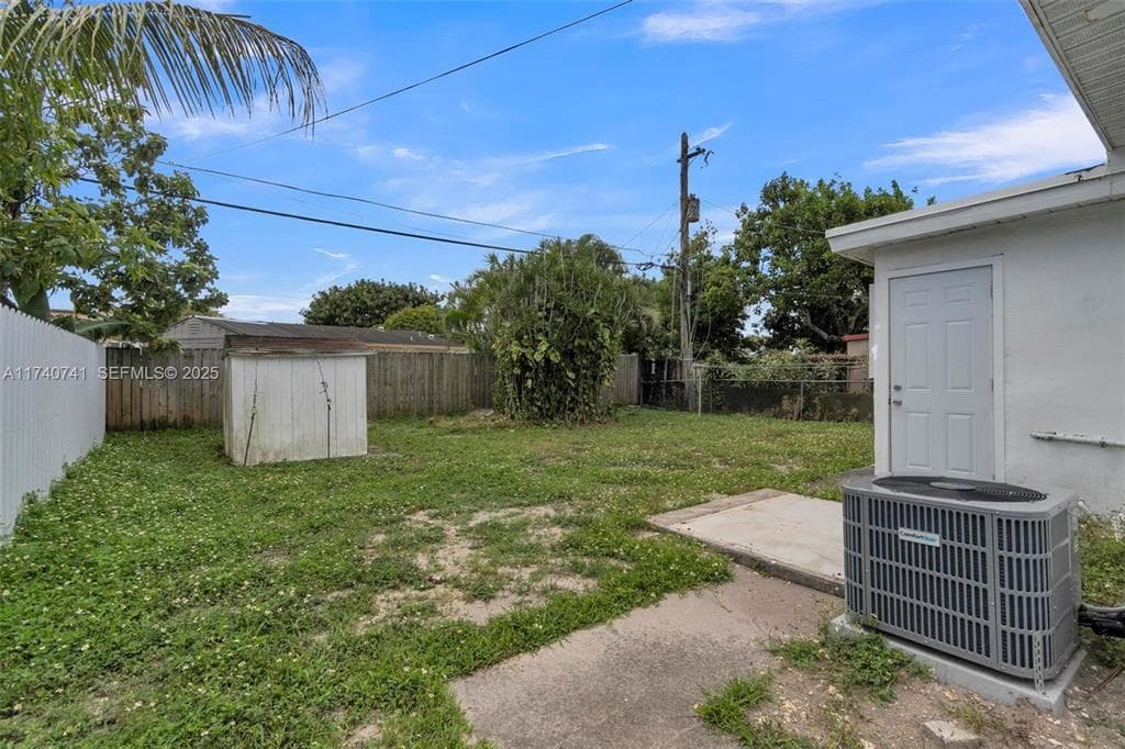 6340 Dawson Street, Hollywood, FL 33023 — photo 27 of 33