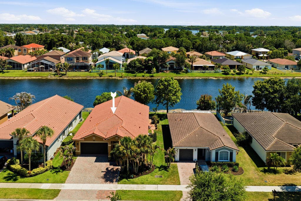 2165 SW Newport Isles Boulevard, Port St. Lucie, FL 34953 — photo 30 of 57