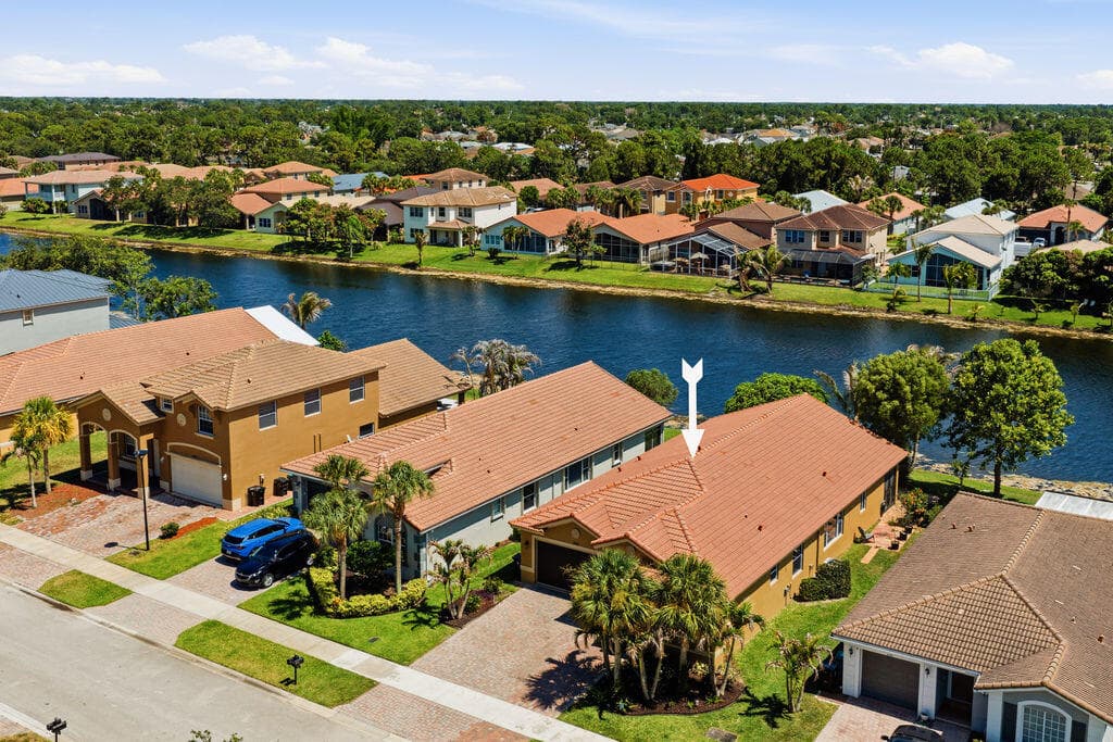 2165 SW Newport Isles Boulevard, Port St. Lucie, FL 34953 — photo 41 of 57