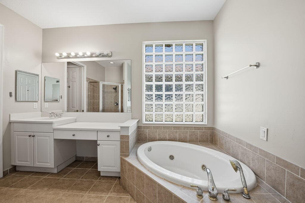 2165 SW Newport Isles Boulevard, Port St. Lucie, FL 34953 — photo 15 of 57