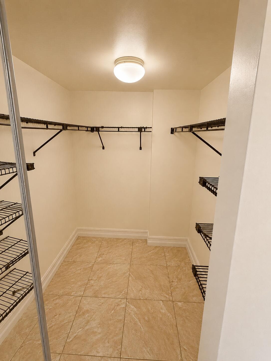 1000 Colony Point Circle 315, Pembroke Pines, FL 33026 — photo 4 of 11