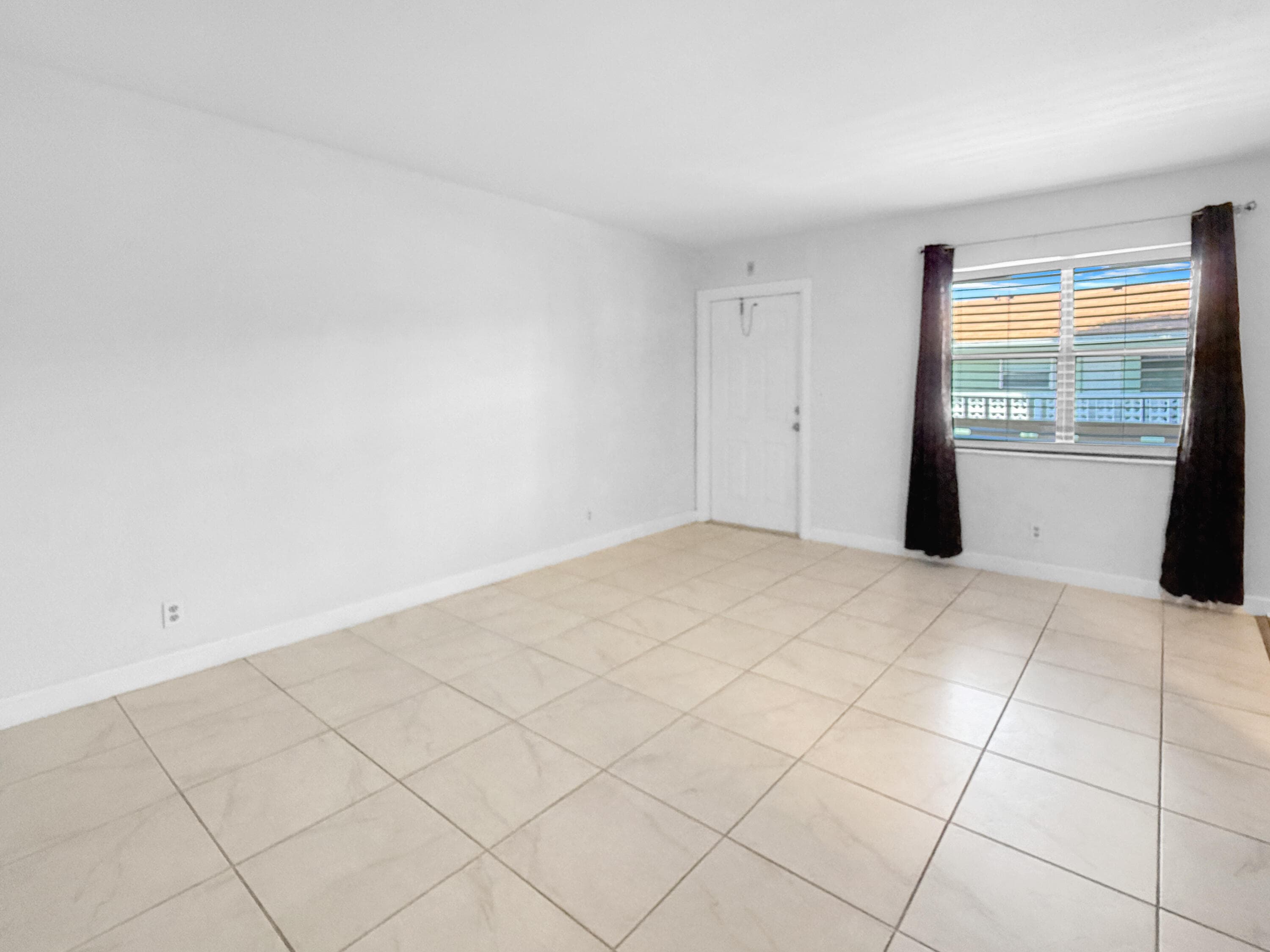 2607 NE 8th Avenue 29, Wilton Manors, FL 33334 — photo 4 of 19