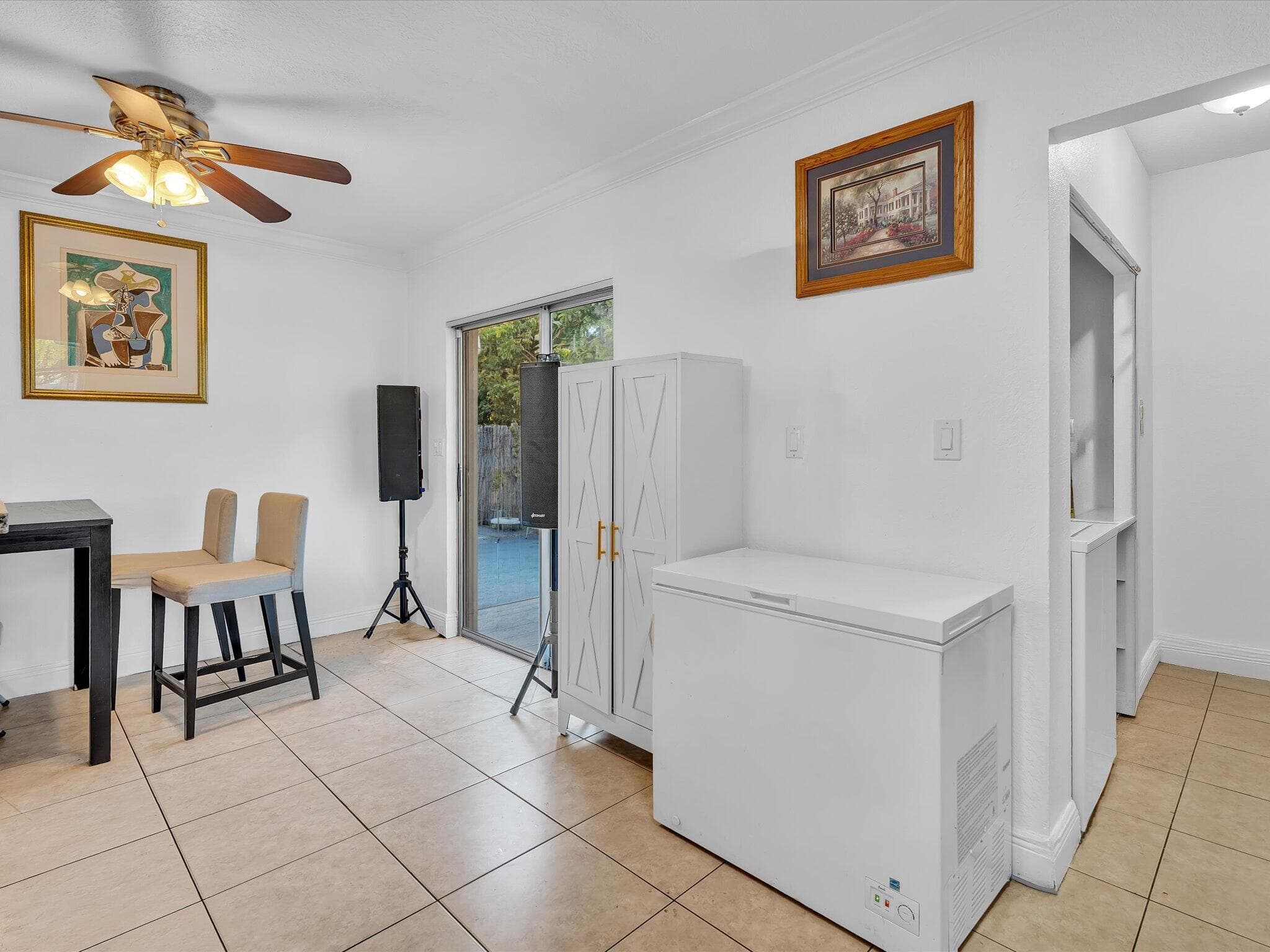 700 SW 5th Court, Hallandale Beach, FL 33009 — photo 17 of 46