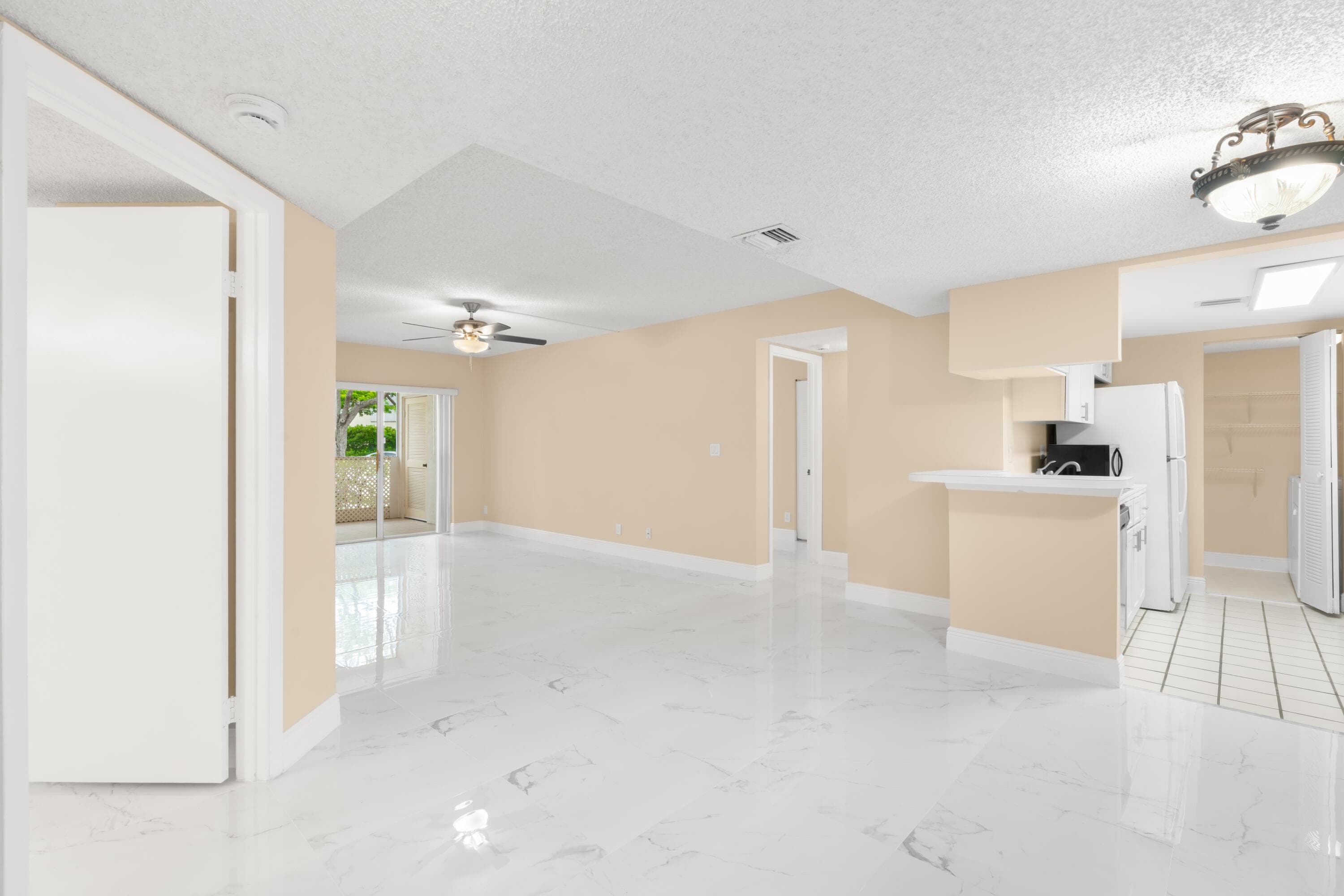 9855 Westview Drive 714, Coral Springs, FL 33076 — photo 2 of 38