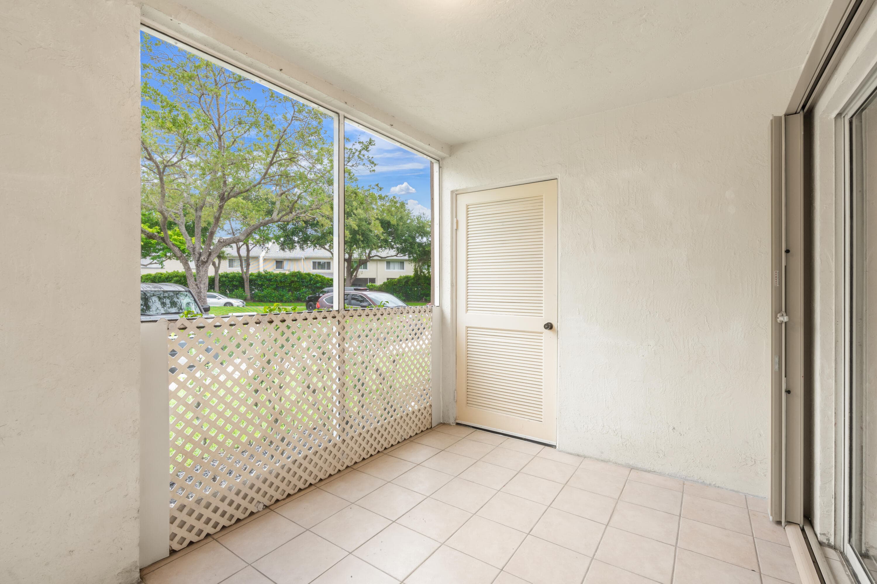 9855 Westview Drive 714, Coral Springs, FL 33076 — photo 8 of 38