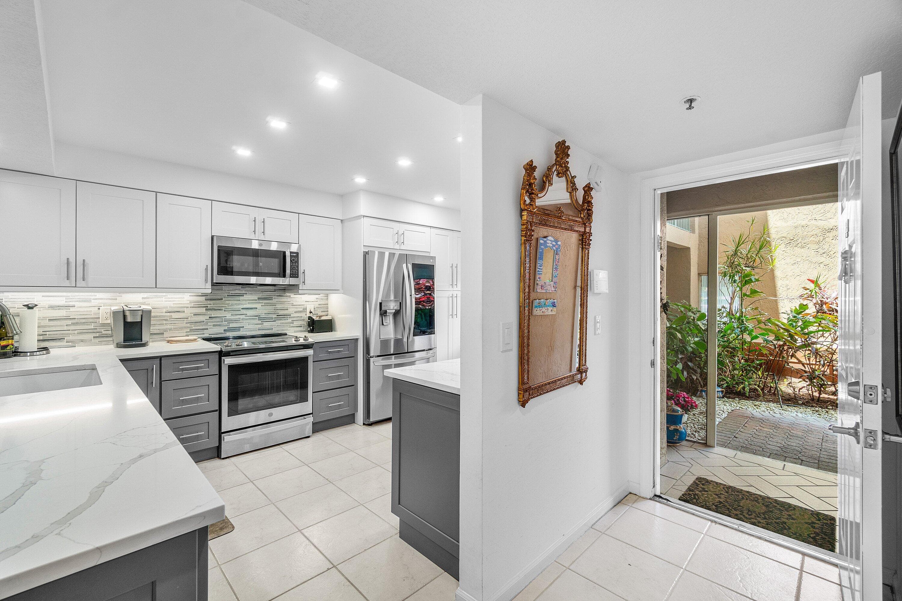 12560 Majesty Circle 104, Boynton Beach, FL 33437 — photo 24 of 73