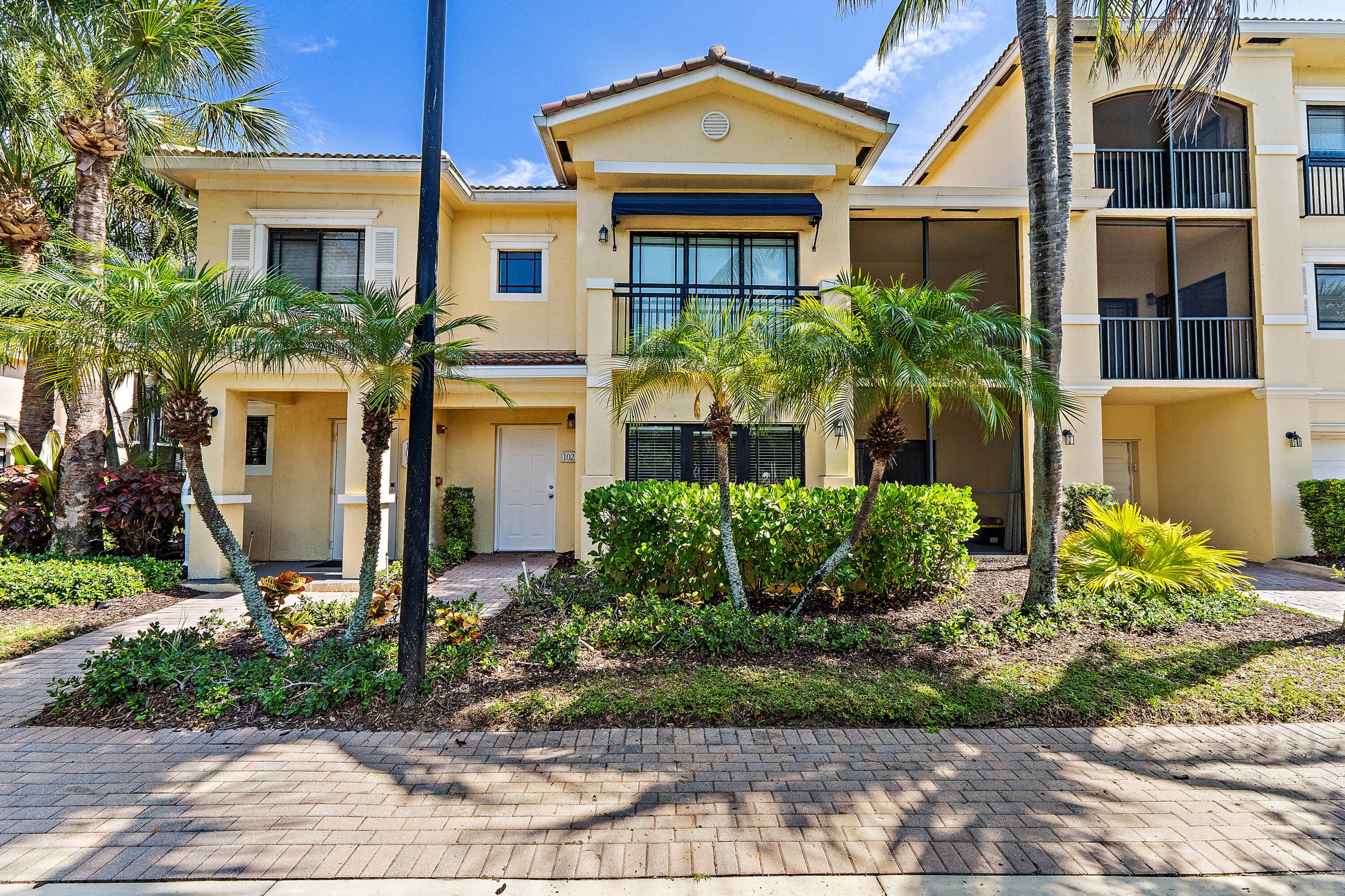 2915 Tuscany Court 102, Palm Beach Gardens, FL 33410 — photo 3 of 47