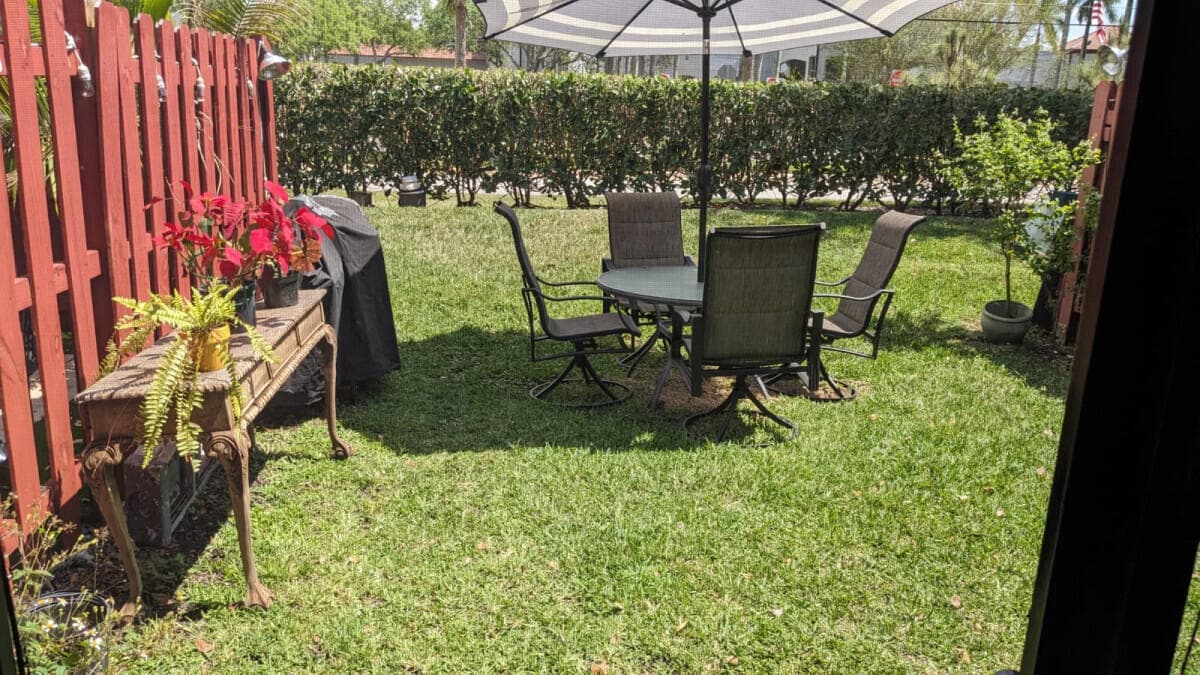 353 NW 103rd Terrace, Pembroke Pines, FL 33026 — photo 3 of 14