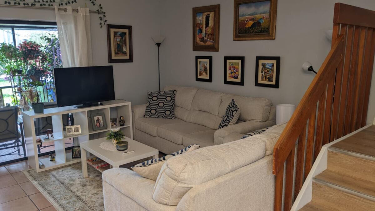 353 NW 103rd Terrace, Pembroke Pines, FL 33026 — photo 4 of 14