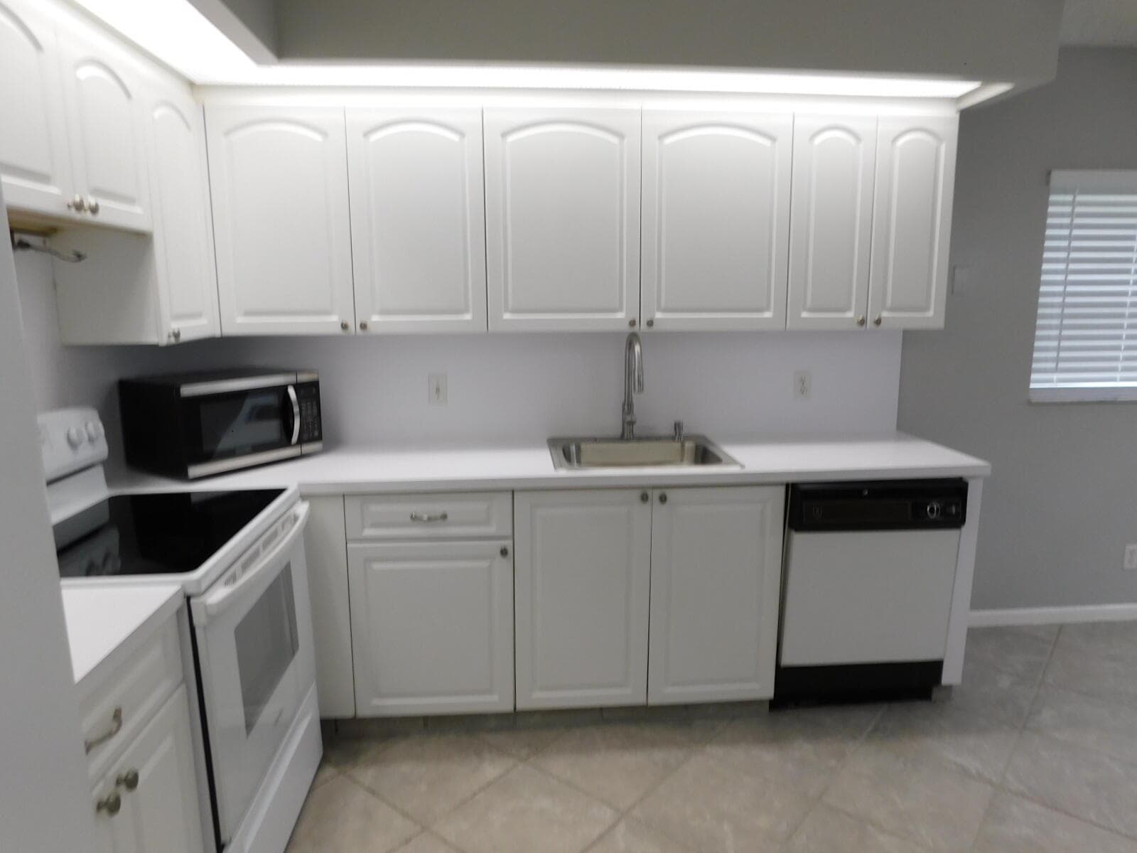 12800 SW 7th Court 115, Pembroke Pines, FL 33027 — photo 33 of 47