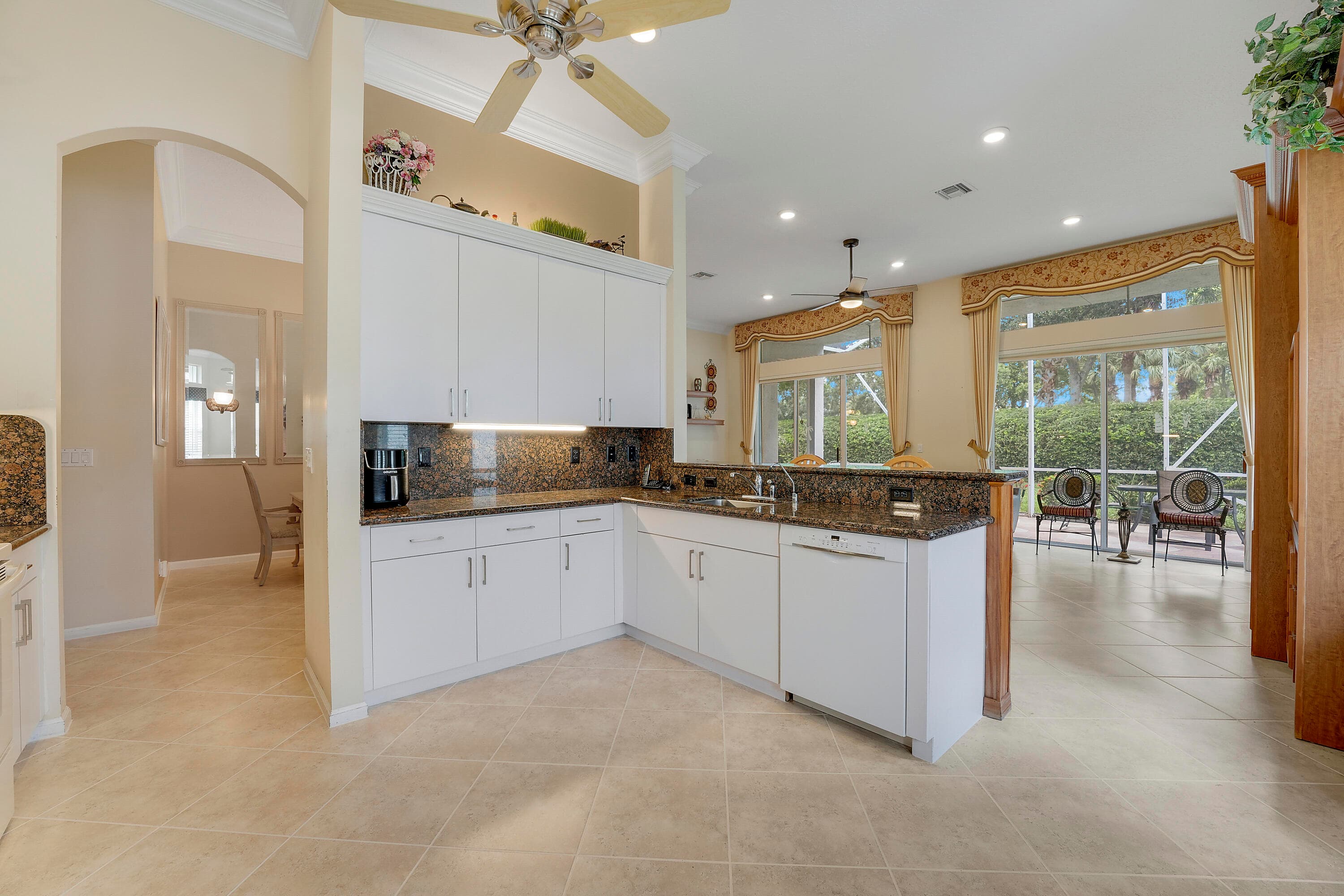 6554 Pavone Street, Lake Worth, FL 33467 — photo 11 of 60