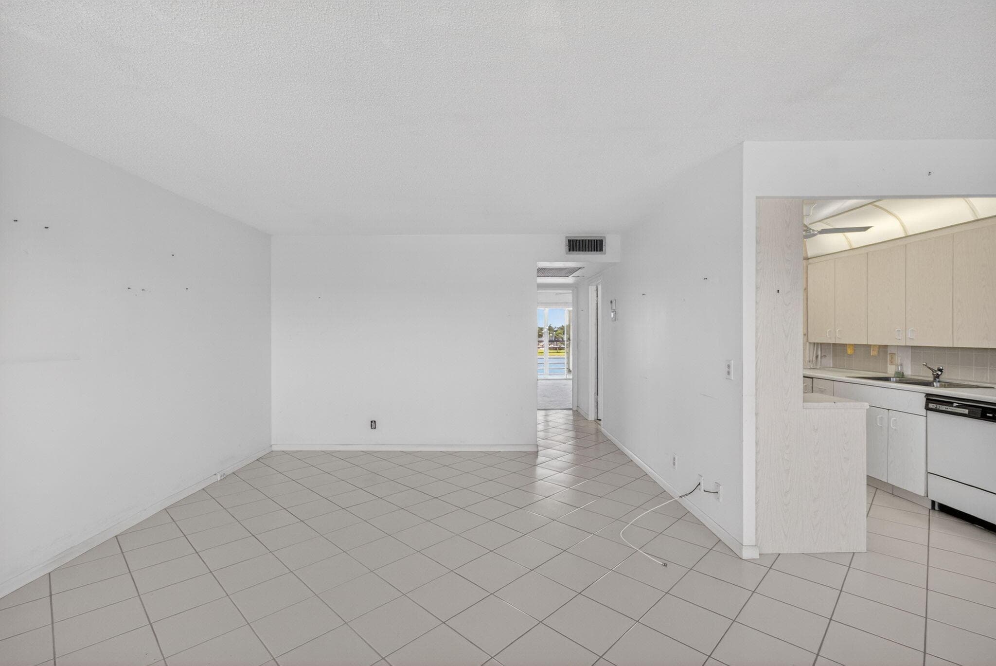 4059 Guildford D, Boca Raton, FL 33434 — photo 4 of 101
