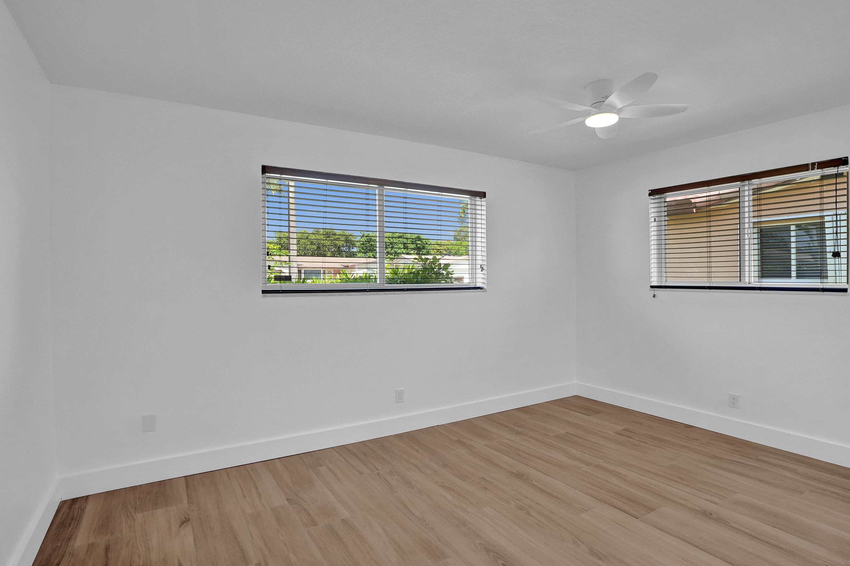 2030 N 54th Avenue, Hollywood, FL 33021 — photo 32 of 57