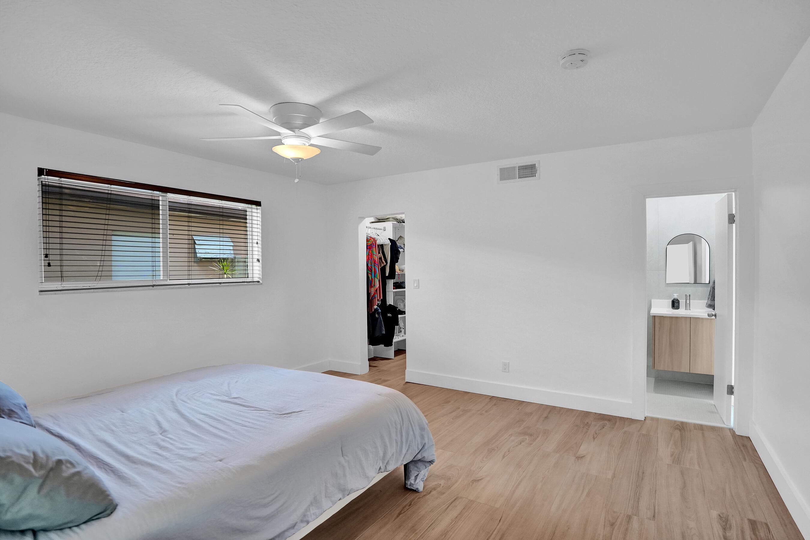 2030 N 54th Avenue, Hollywood, FL 33021 — photo 28 of 57