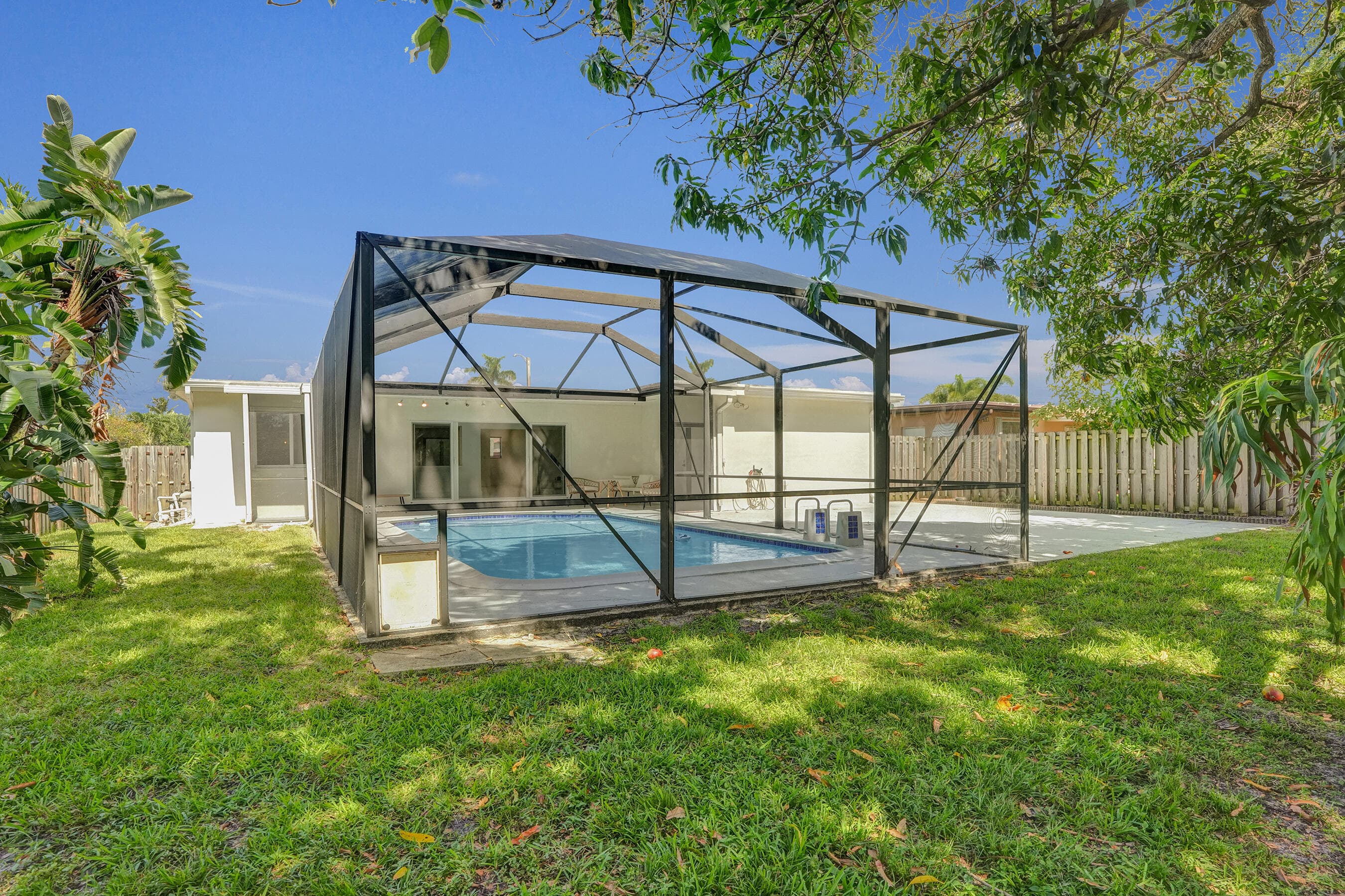 2030 N 54th Avenue, Hollywood, FL 33021 — photo 38 of 57