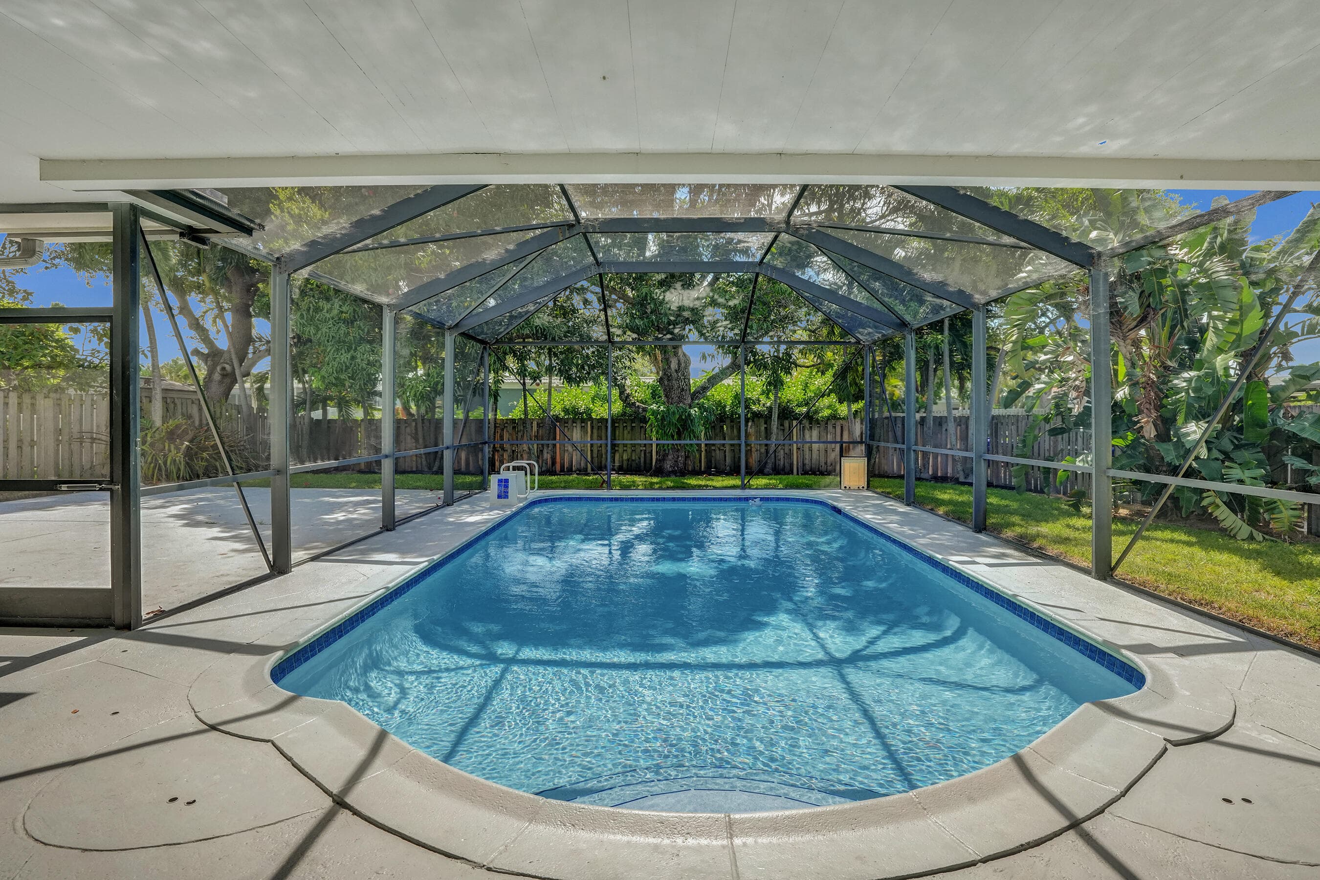 2030 N 54th Avenue, Hollywood, FL 33021 — photo 39 of 57